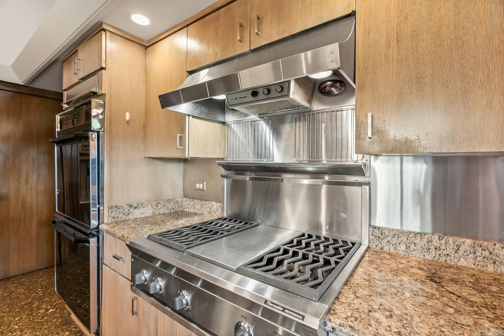 PINNACLE POINT - Residential