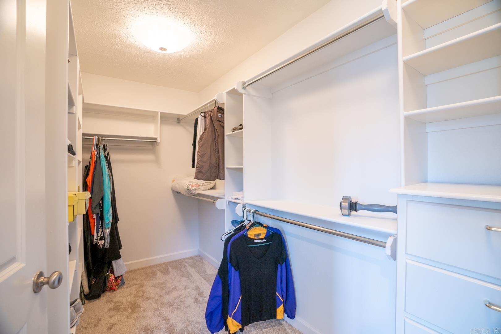 CHAPEL CREEK - Residential