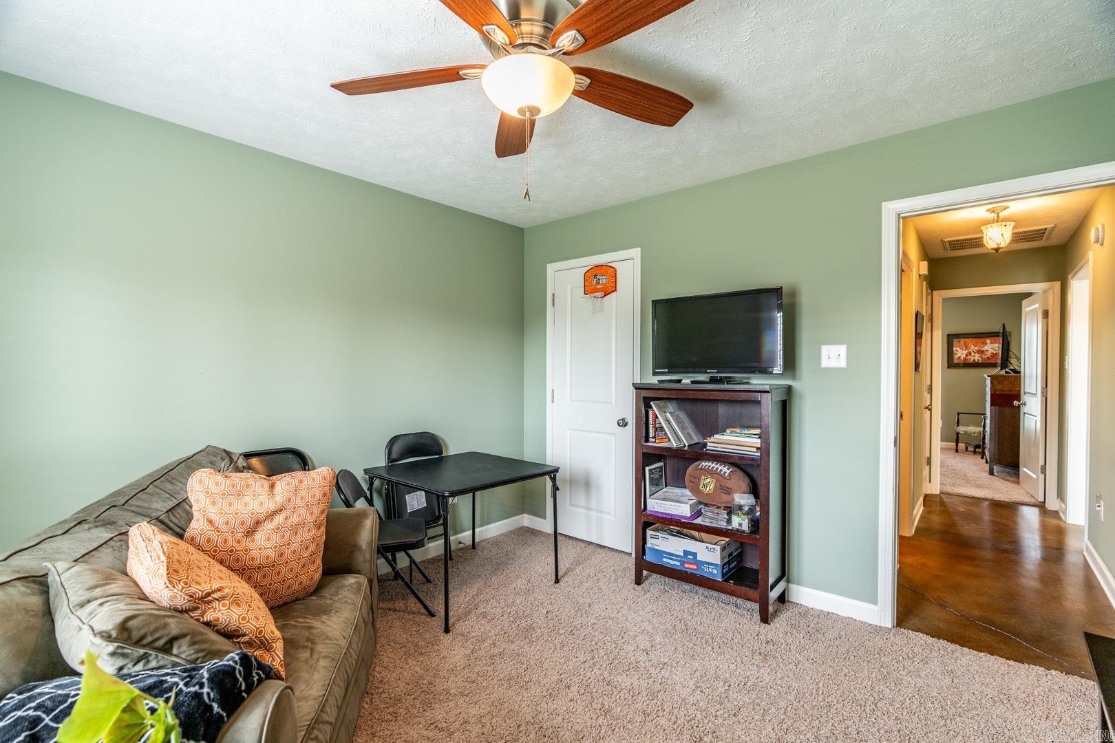 CHAPEL CREEK - Residential