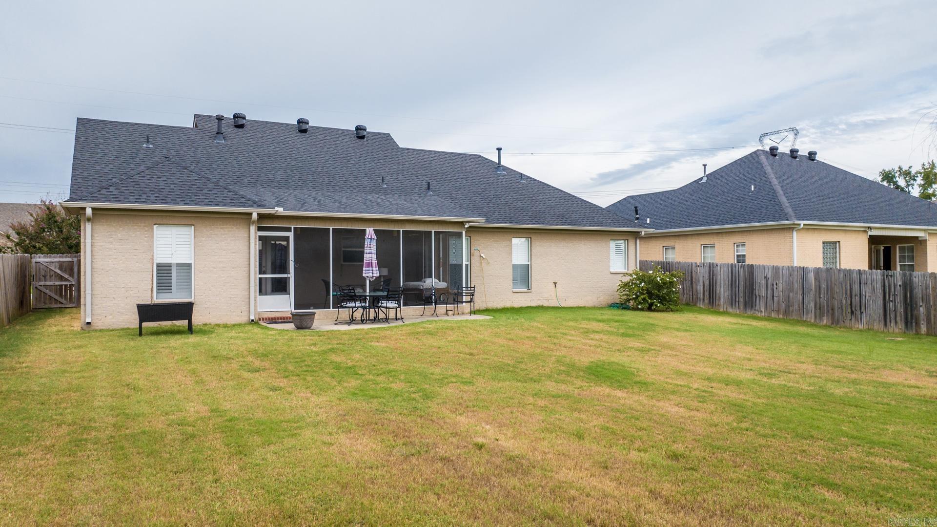 CHAPEL CREEK - Residential