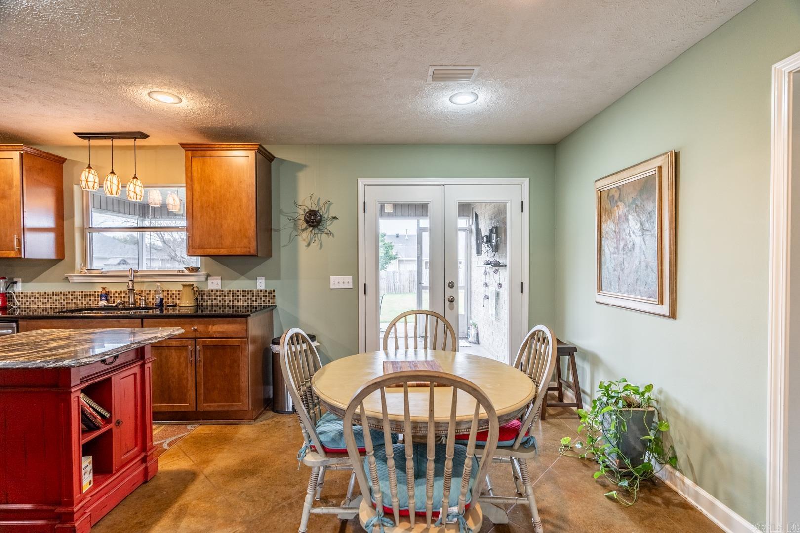 CHAPEL CREEK - Residential