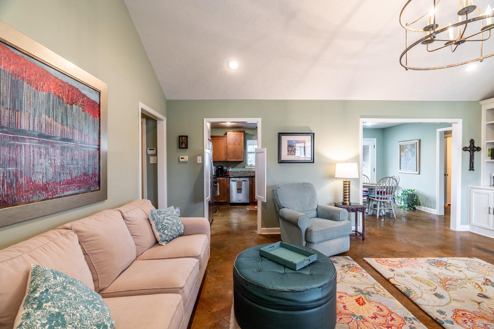 CHAPEL CREEK - Residential