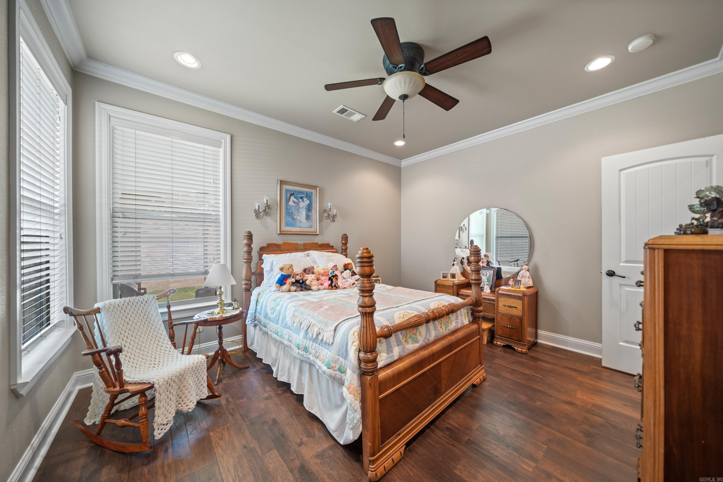 WYNNEWOOD - Residential