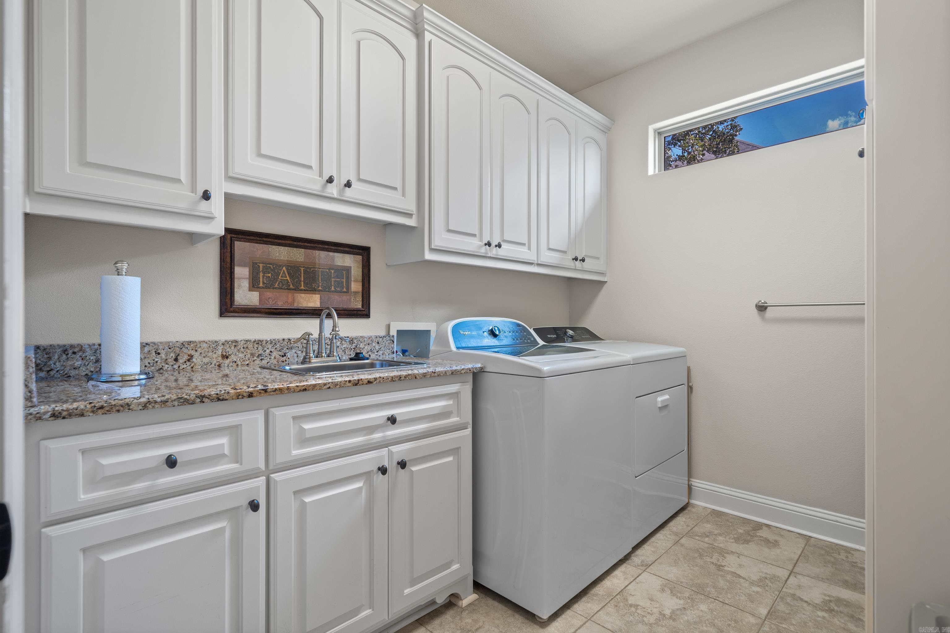 WYNNEWOOD - Residential