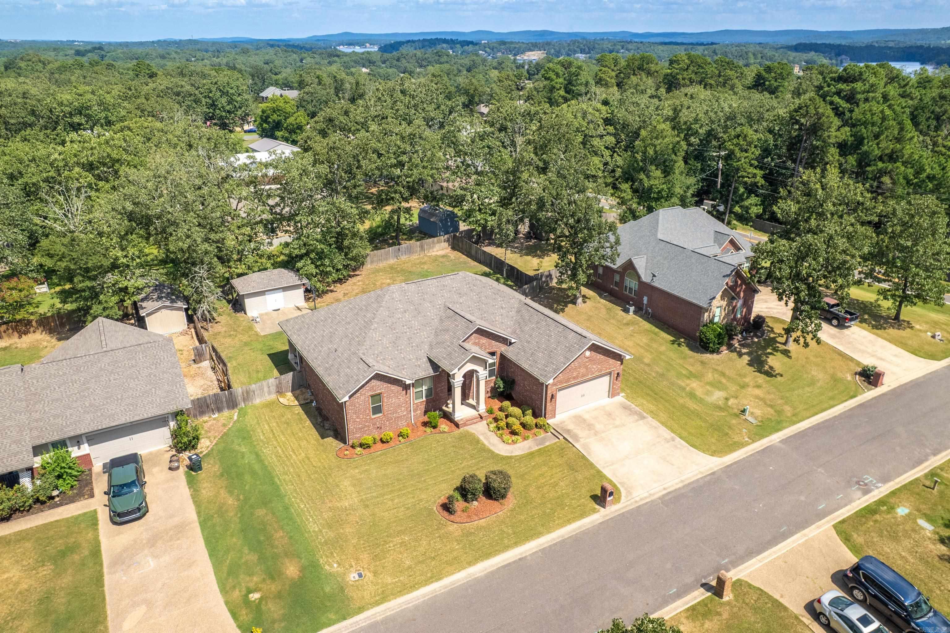 WYNNEWOOD - Residential