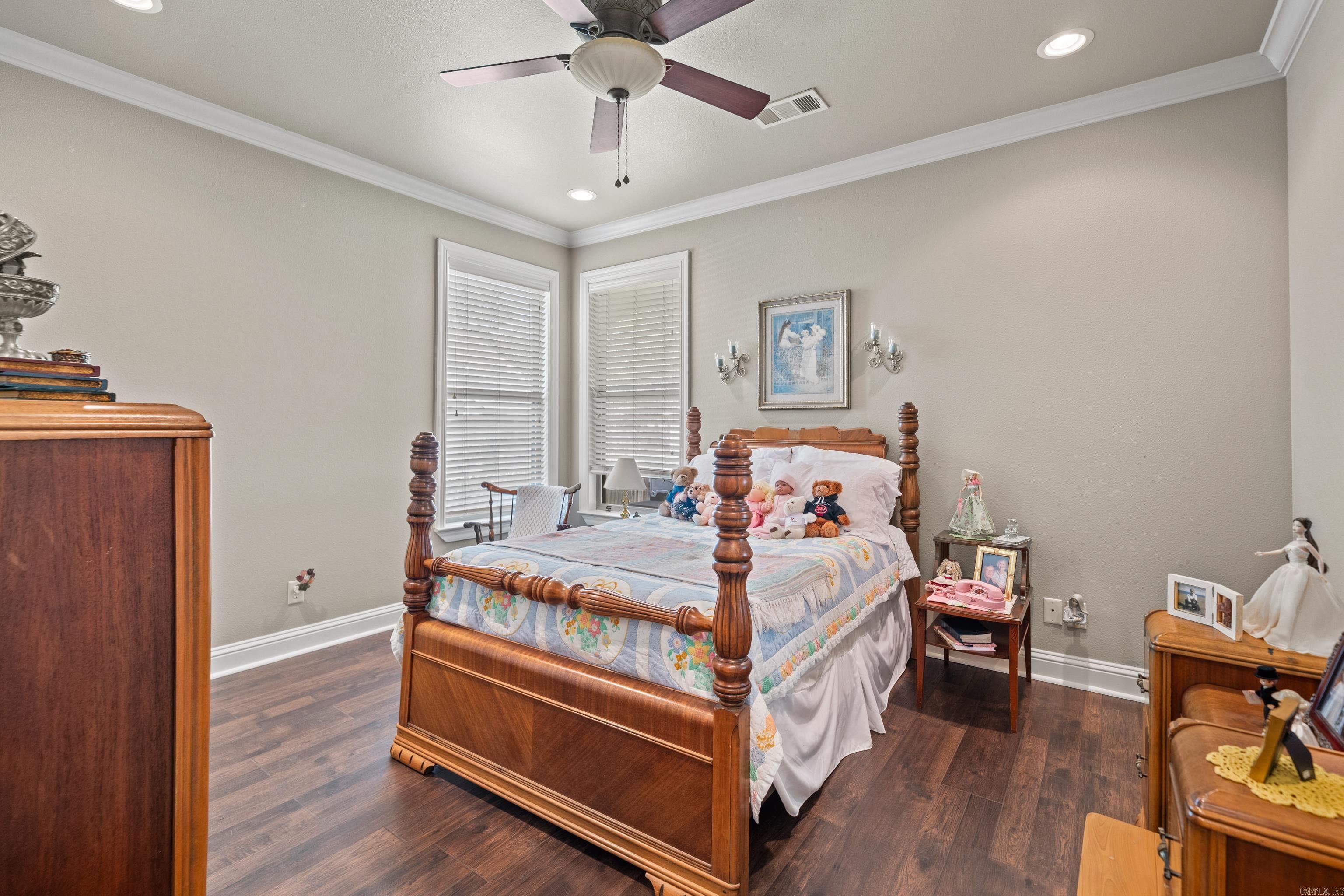 WYNNEWOOD - Residential