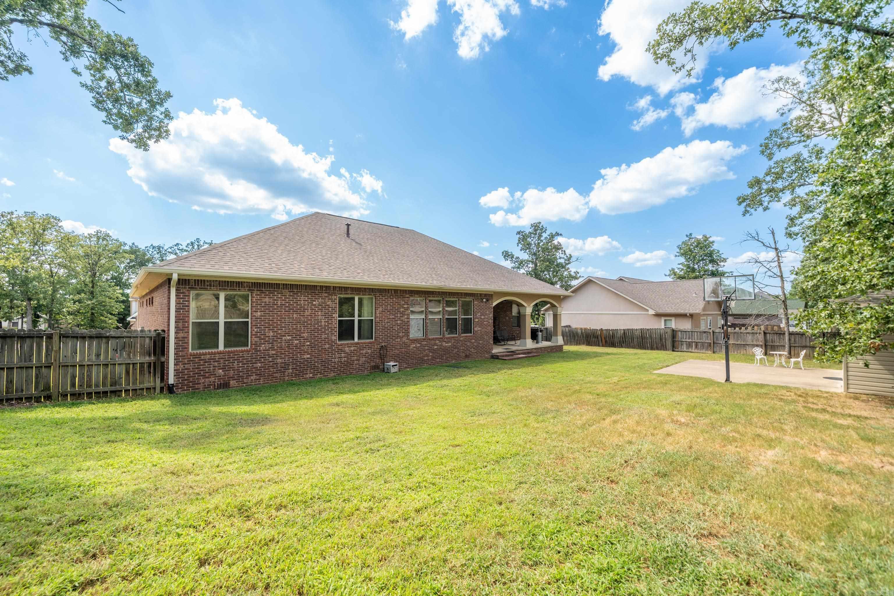 WYNNEWOOD - Residential