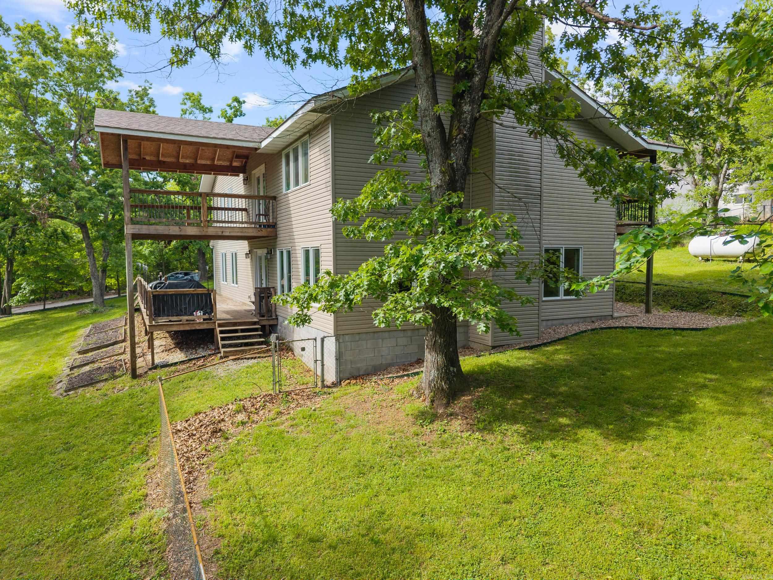 CENTER RIDGE - Residential