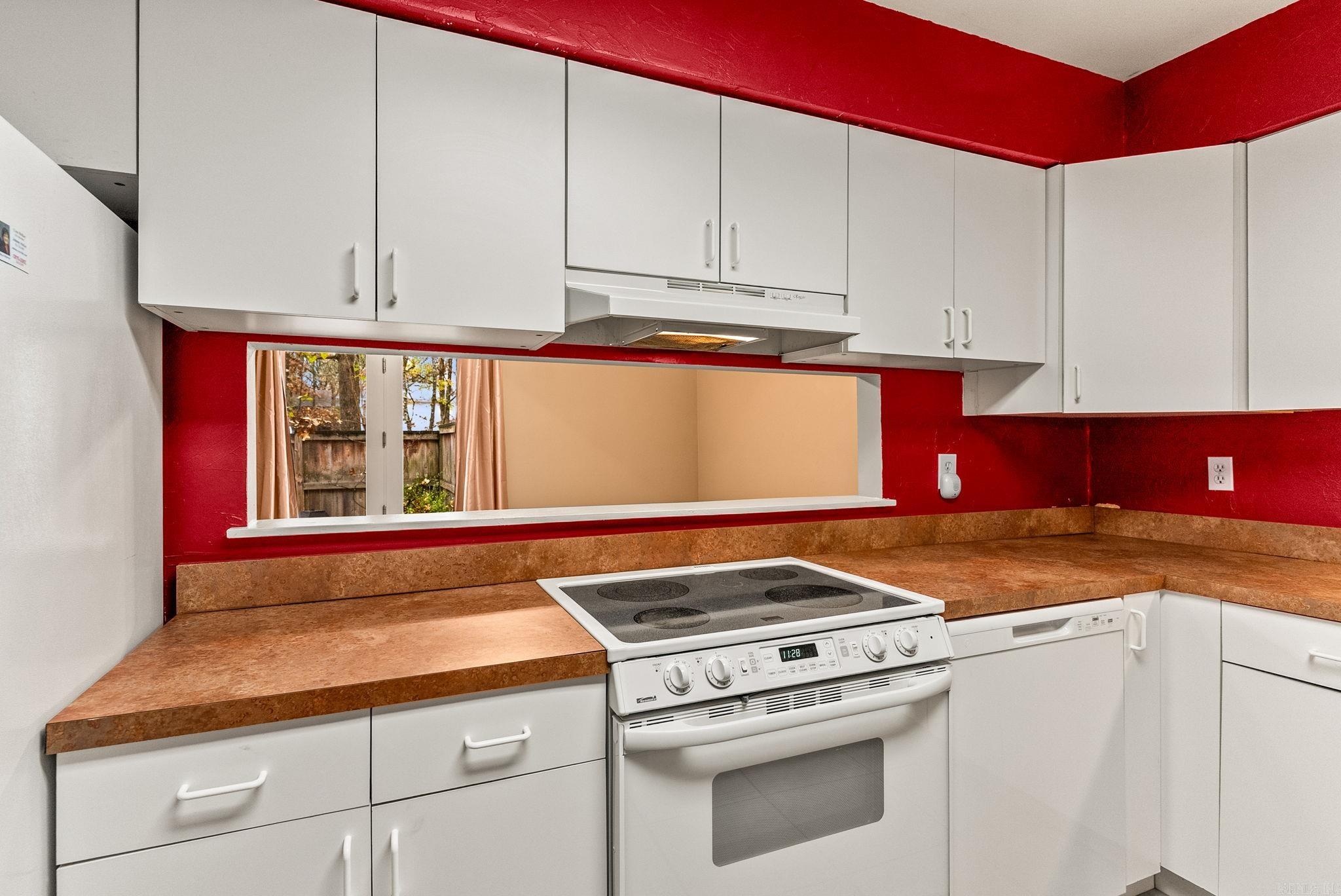 KINGSBRIDGE TWNHSE - Residential