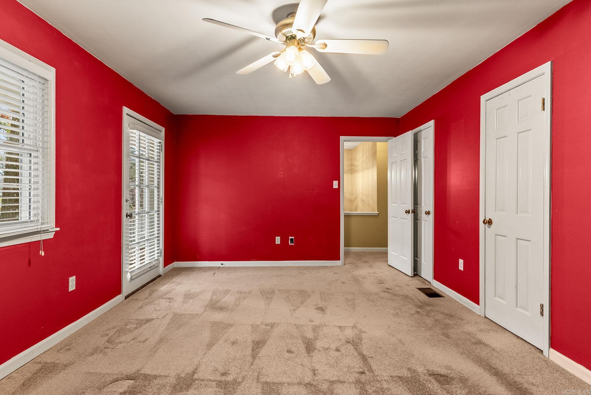 KINGSBRIDGE TWNHSE - Residential