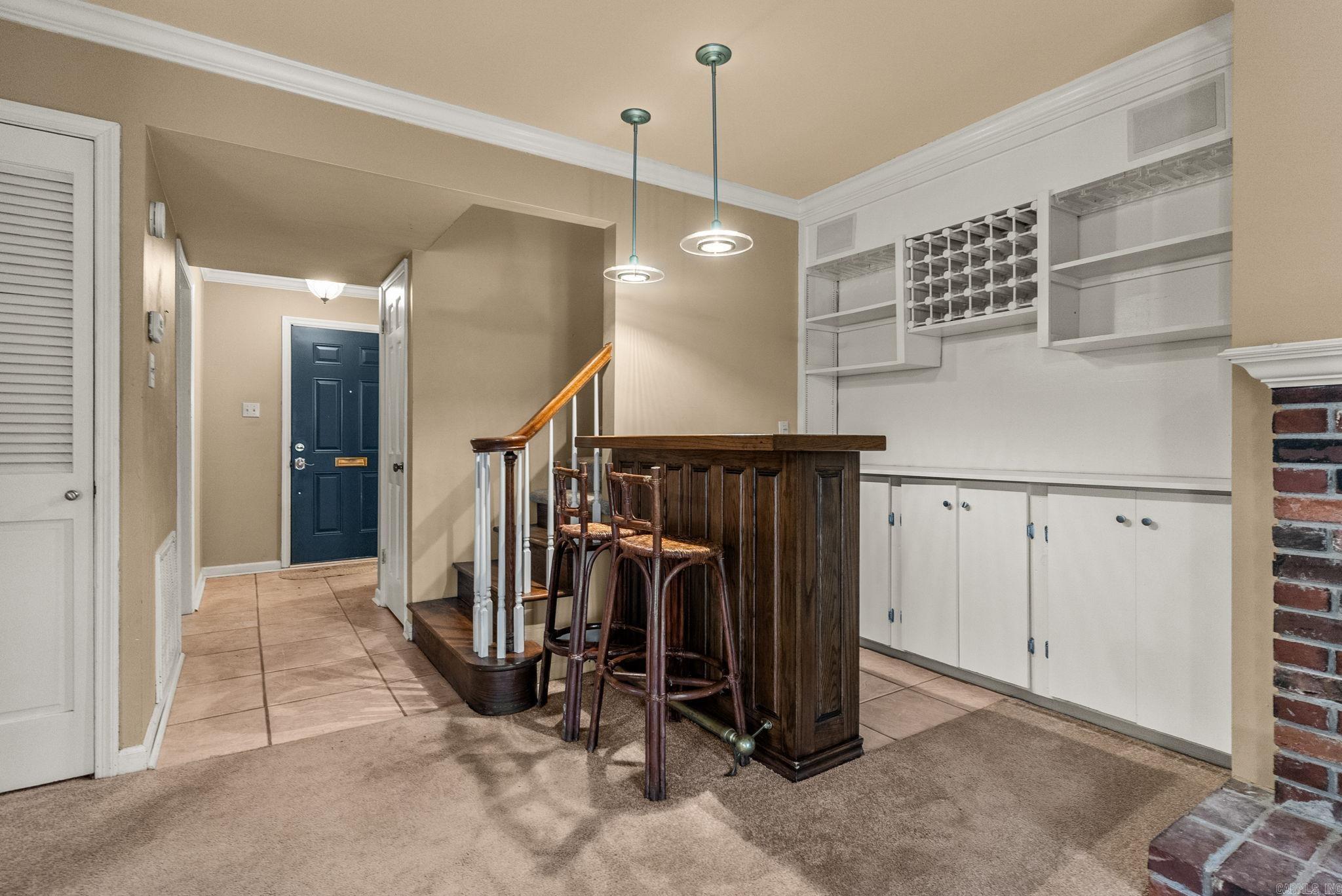 KINGSBRIDGE TWNHSE - Residential