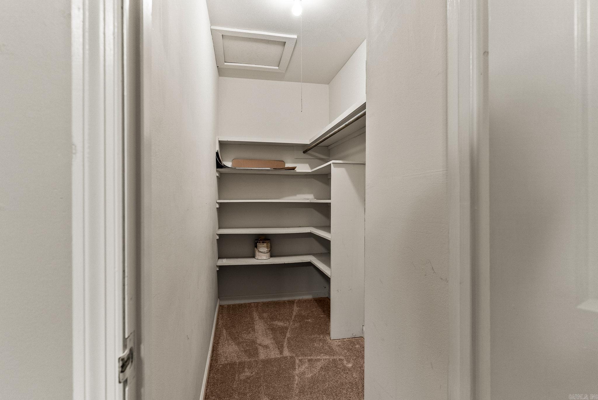 KINGSBRIDGE TWNHSE - Residential