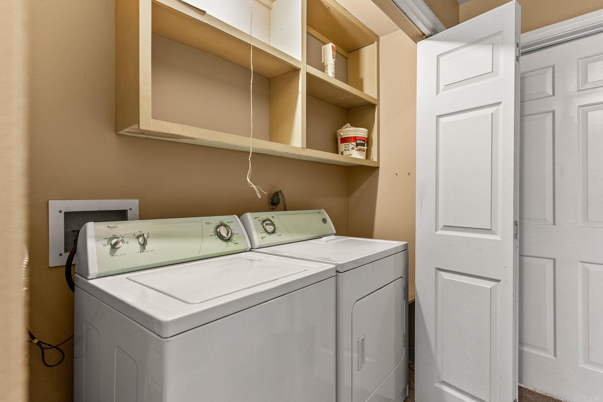 KINGSBRIDGE TWNHSE - Residential