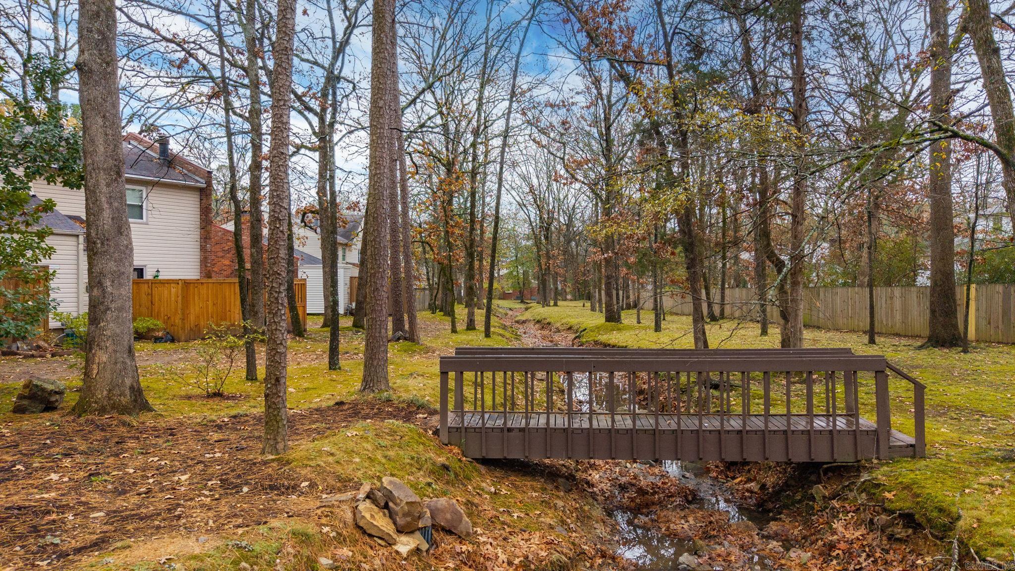 KINGSBRIDGE TWNHSE - Residential