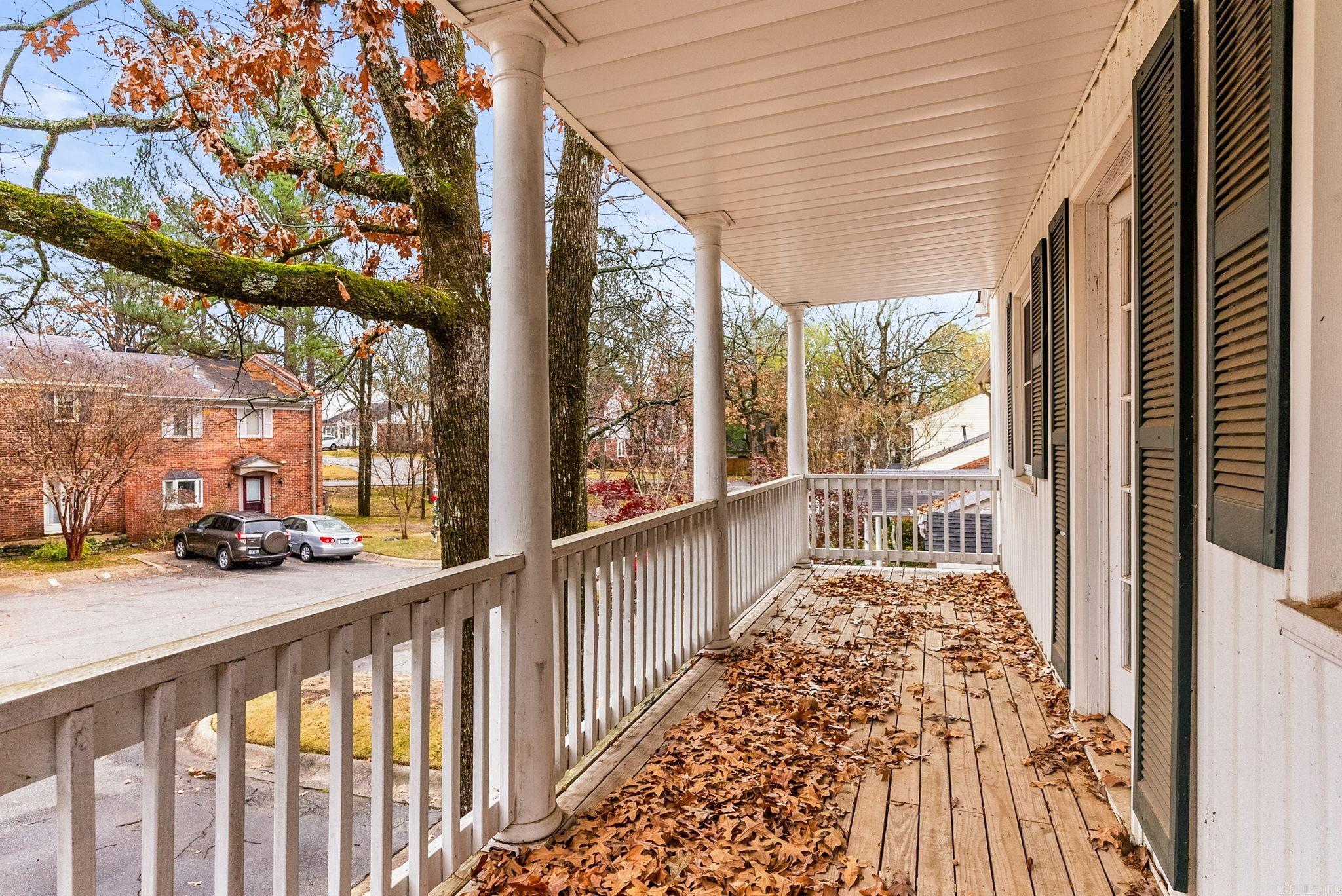 KINGSBRIDGE TWNHSE - Residential