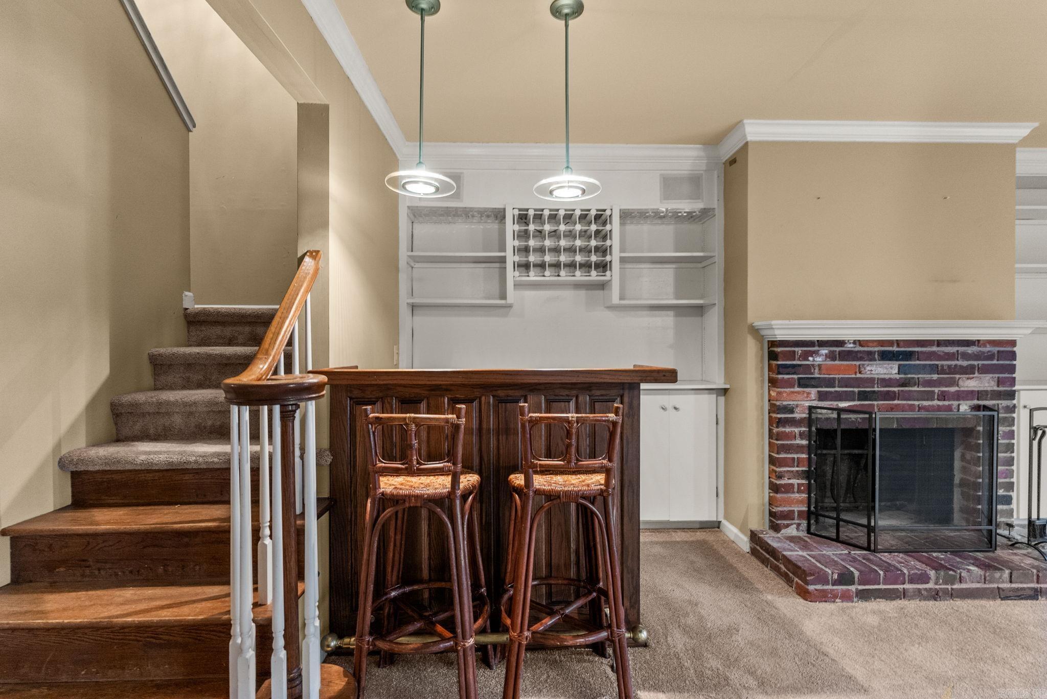 KINGSBRIDGE TWNHSE - Residential