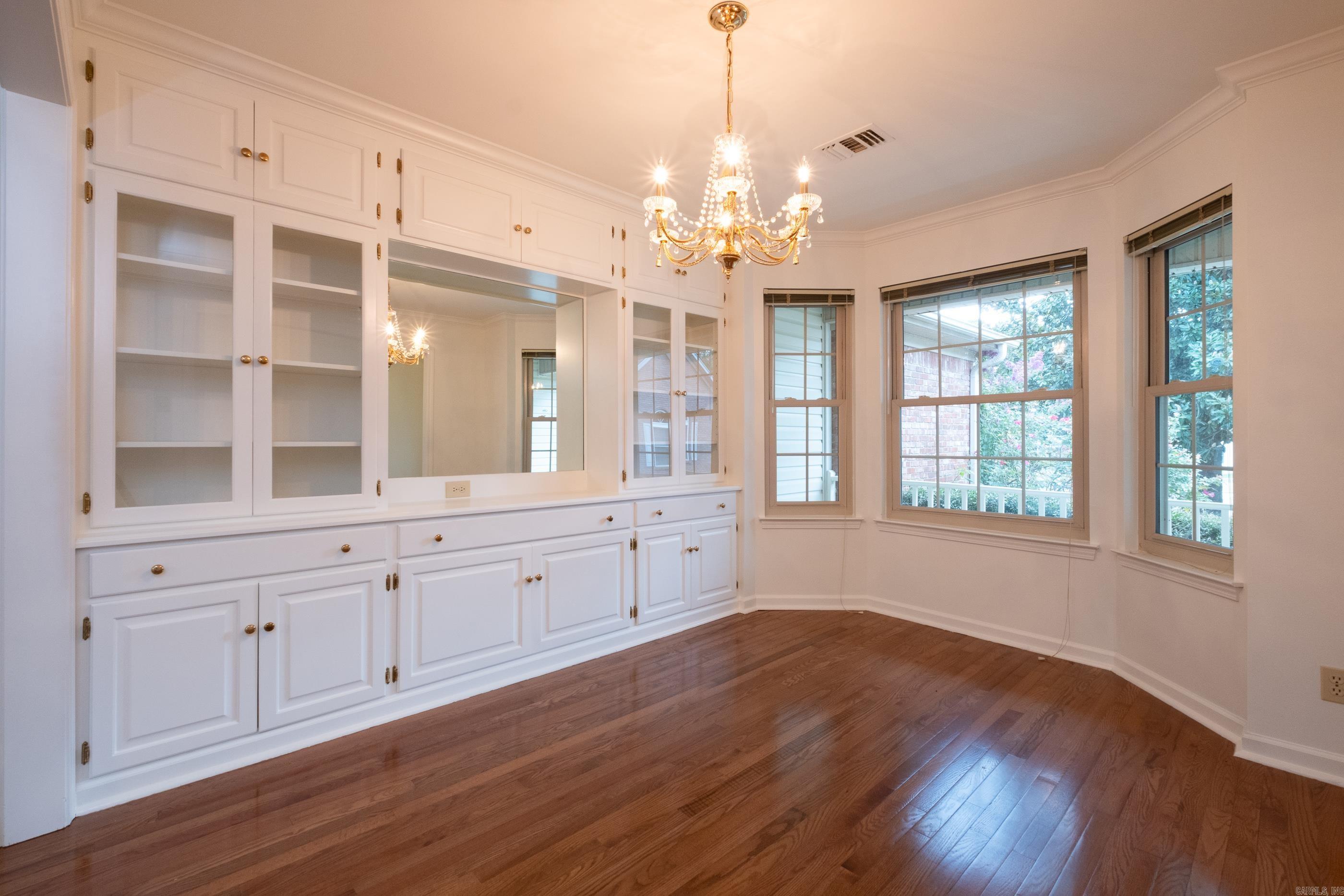 CEDAR RIDGE - Residential