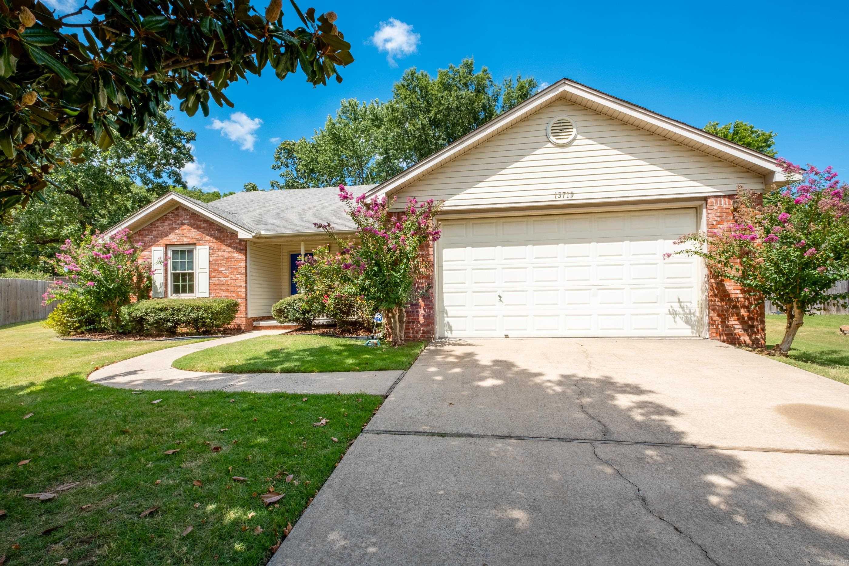 CEDAR RIDGE - Residential