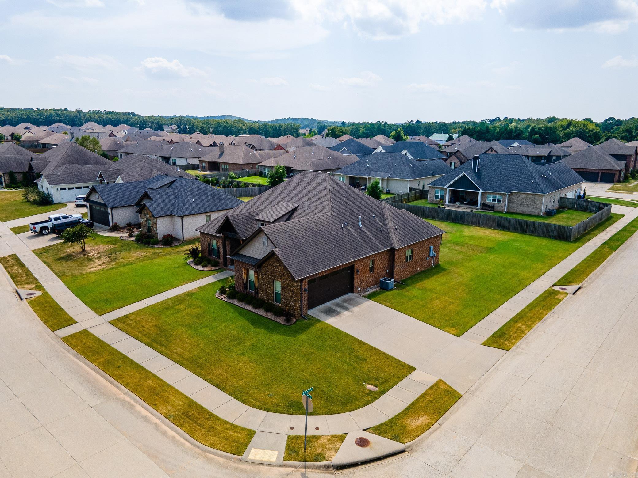 SALEM WOODS - Residential