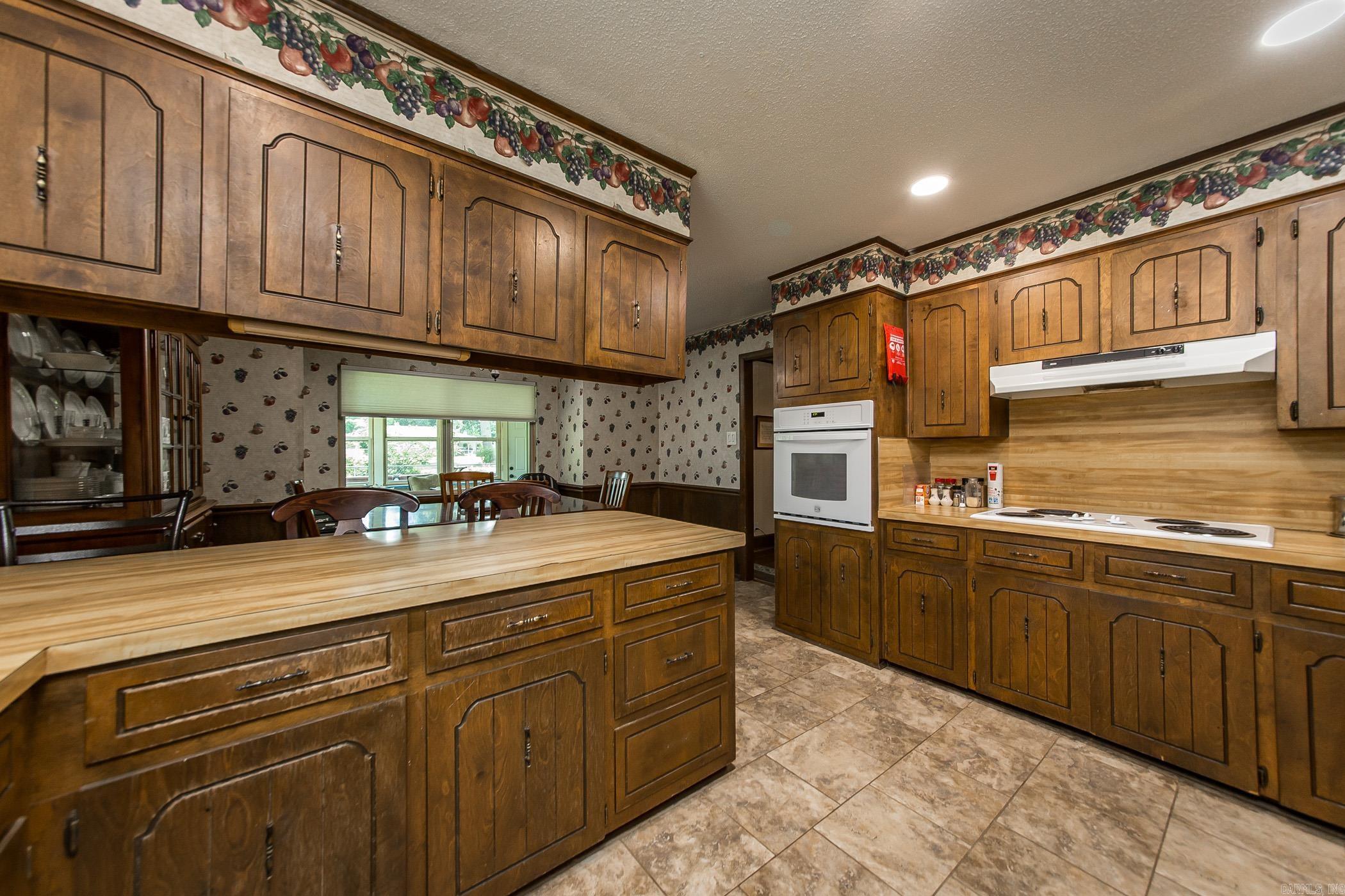 STONEWALL - Residential