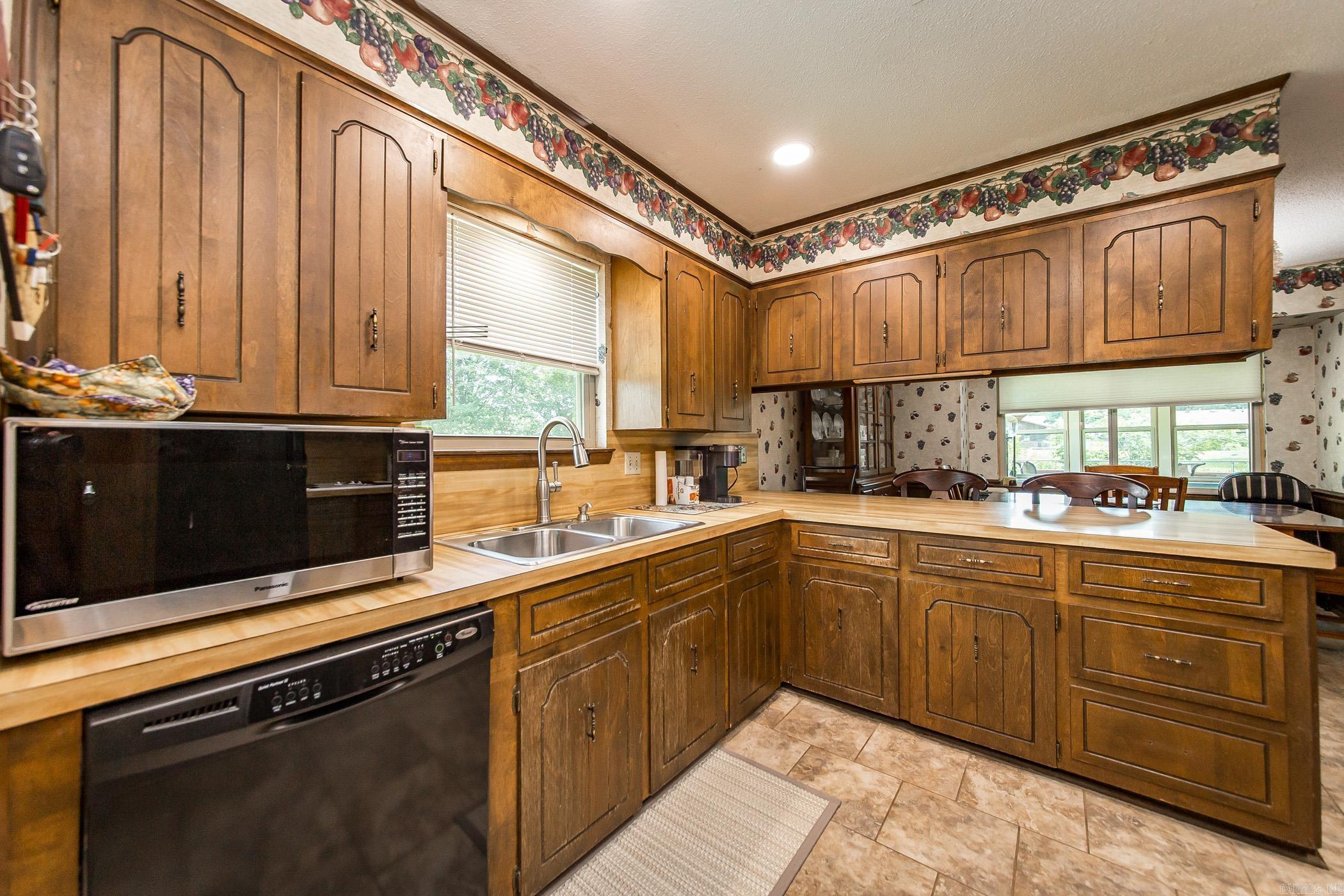 STONEWALL - Residential