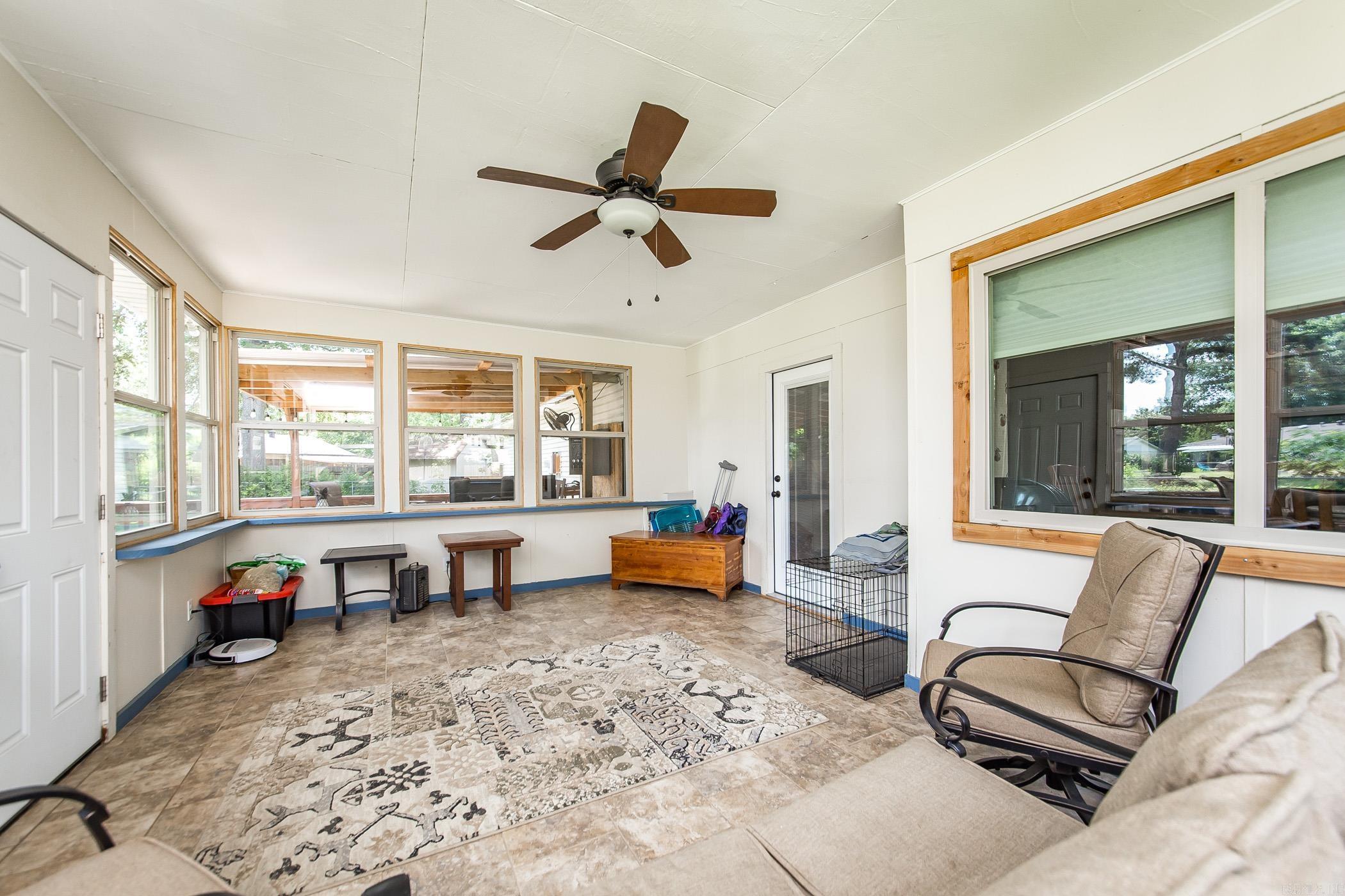 STONEWALL - Residential