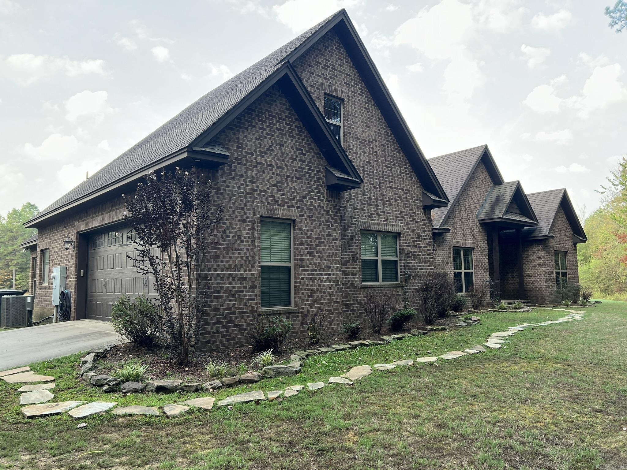 DIAMOND KEY ESTATES - Residential