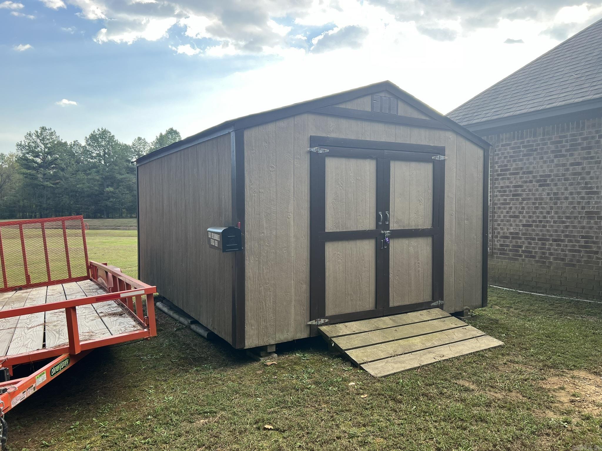 DIAMOND KEY ESTATES - Residential