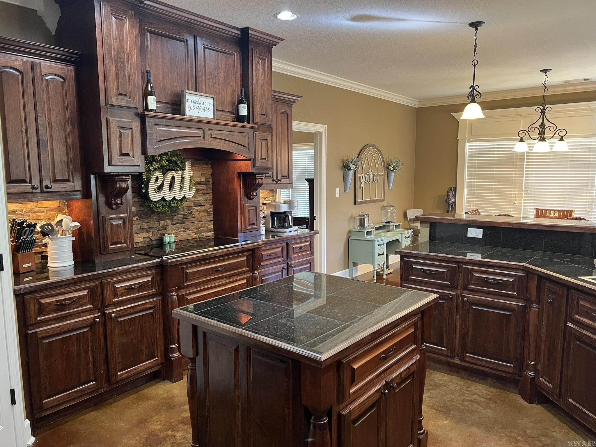 DIAMOND KEY ESTATES - Residential