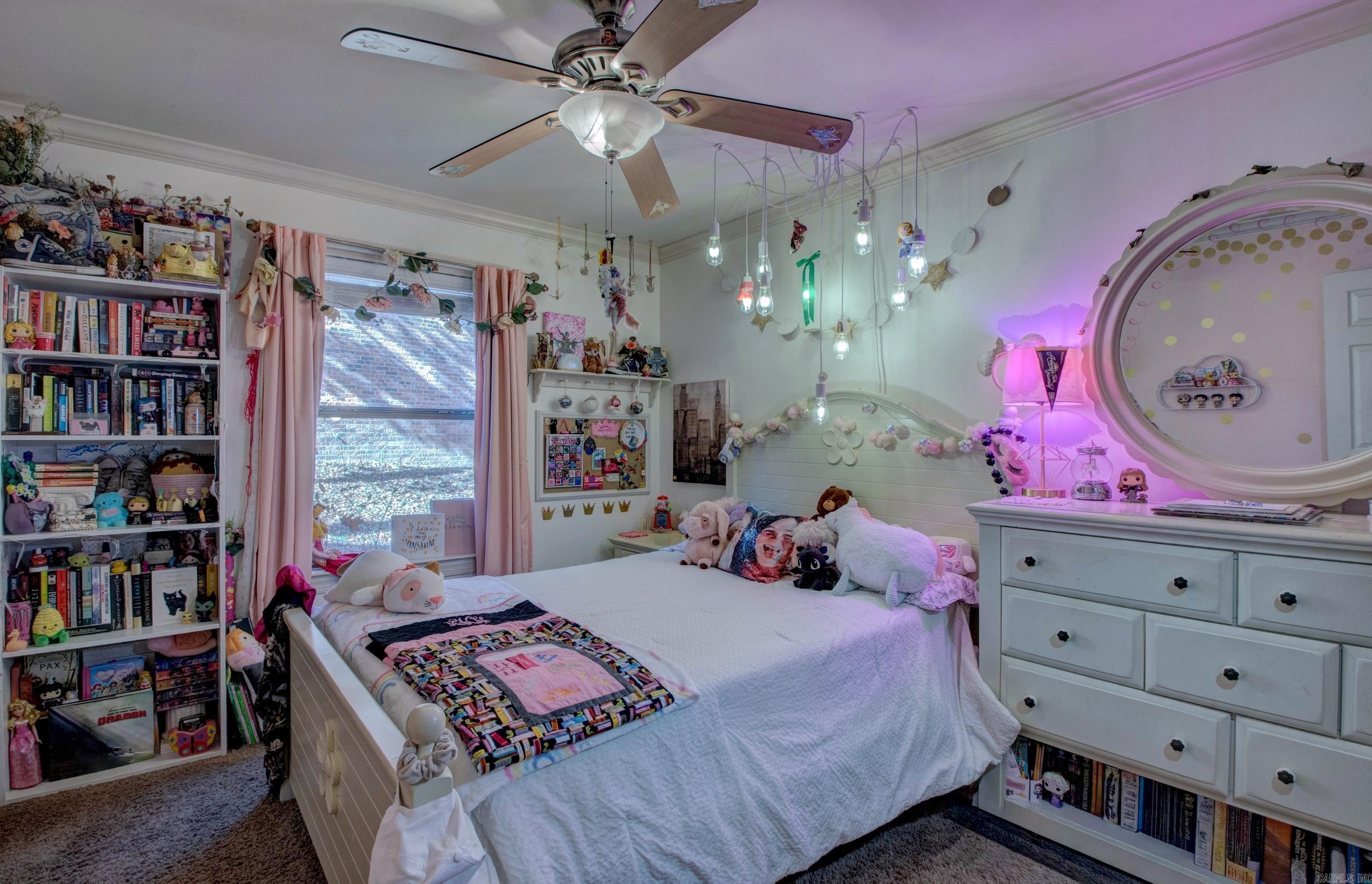 WOODLANDS EDGE - Residential