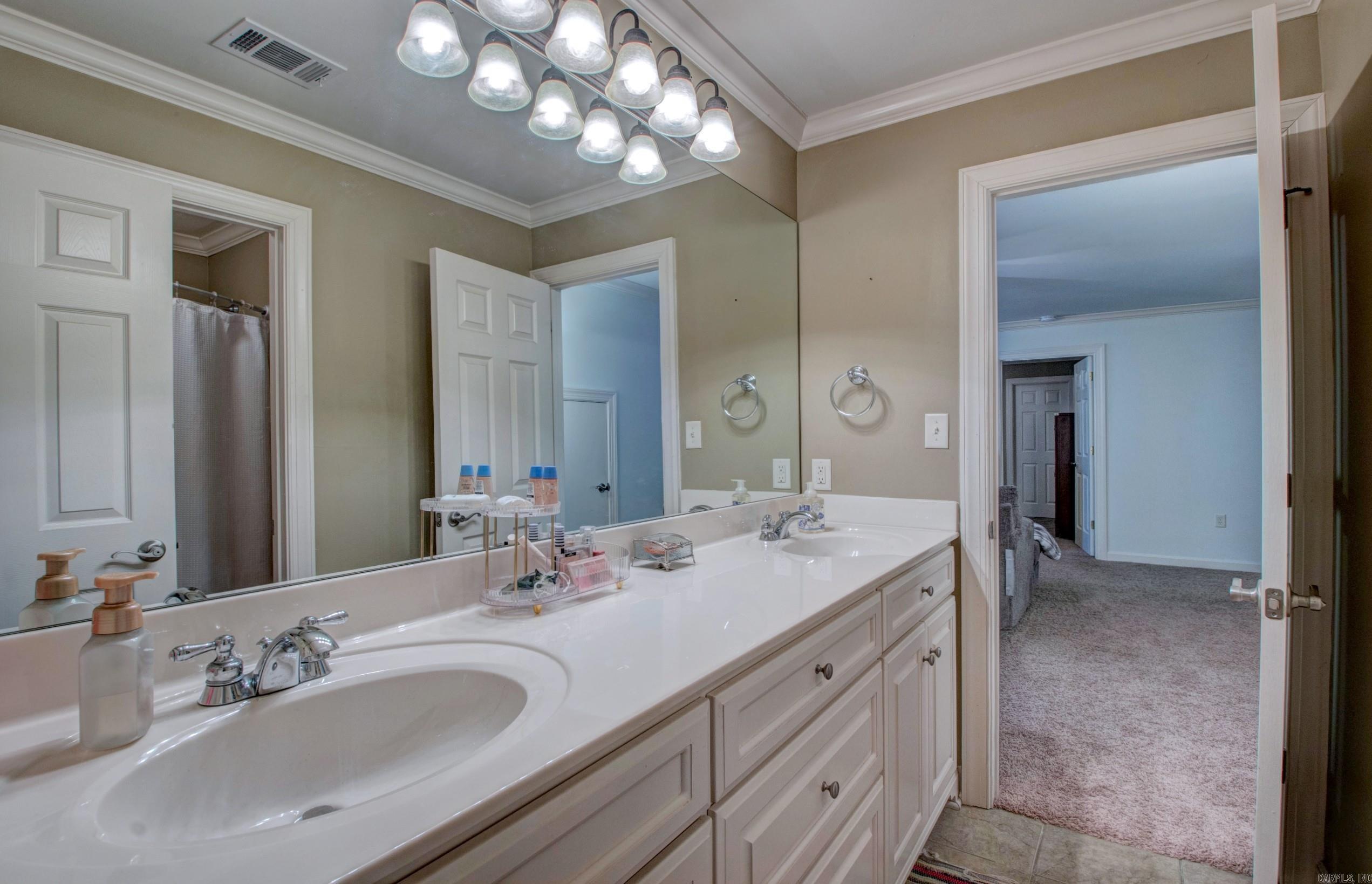 WOODLANDS EDGE - Residential