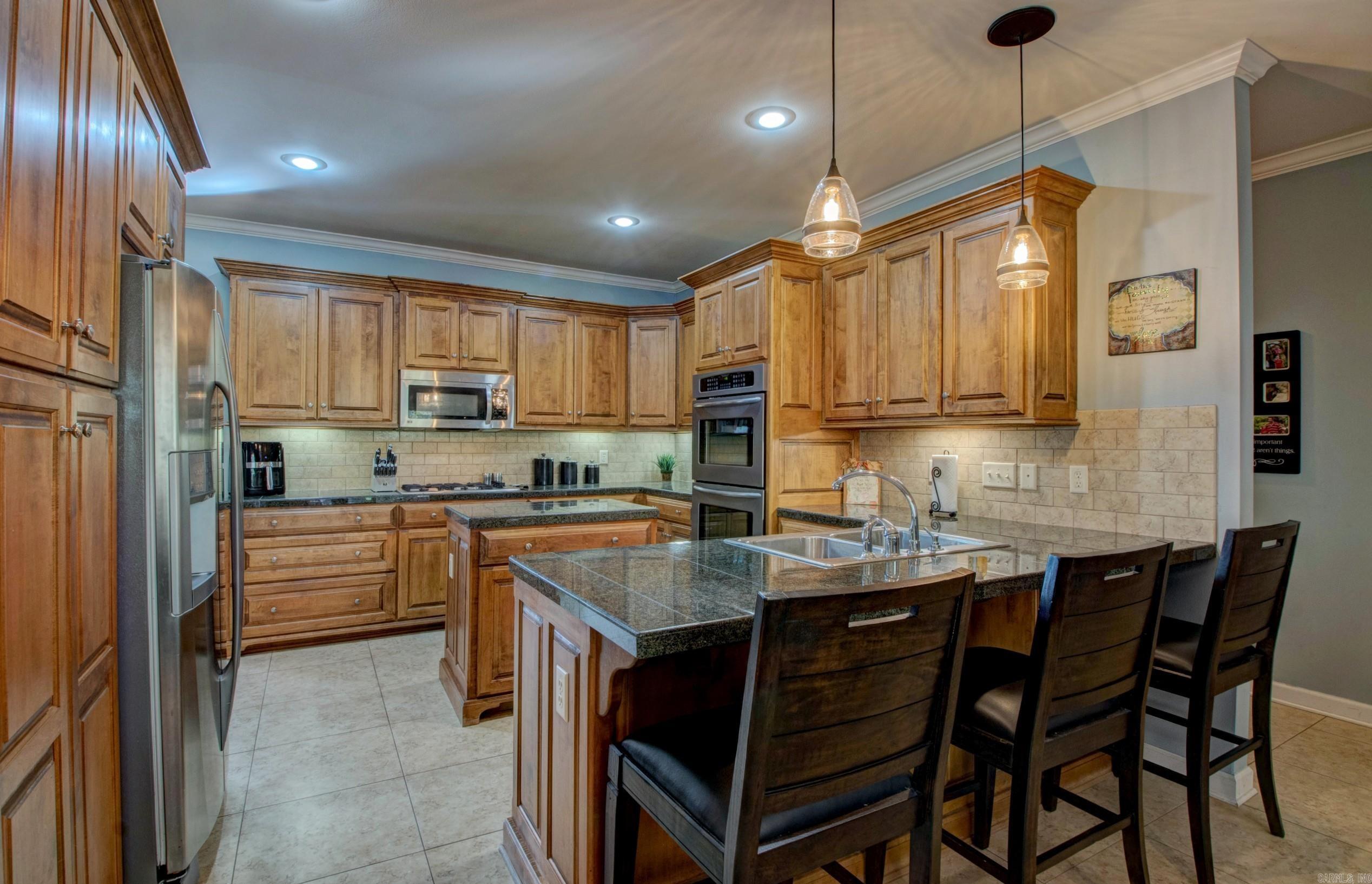 WOODLANDS EDGE - Residential