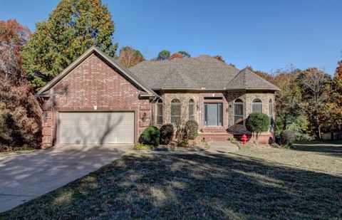Photo of 7 Wood Thrush Point, Little Rock, AR 72211 (MLS # 25048965)
