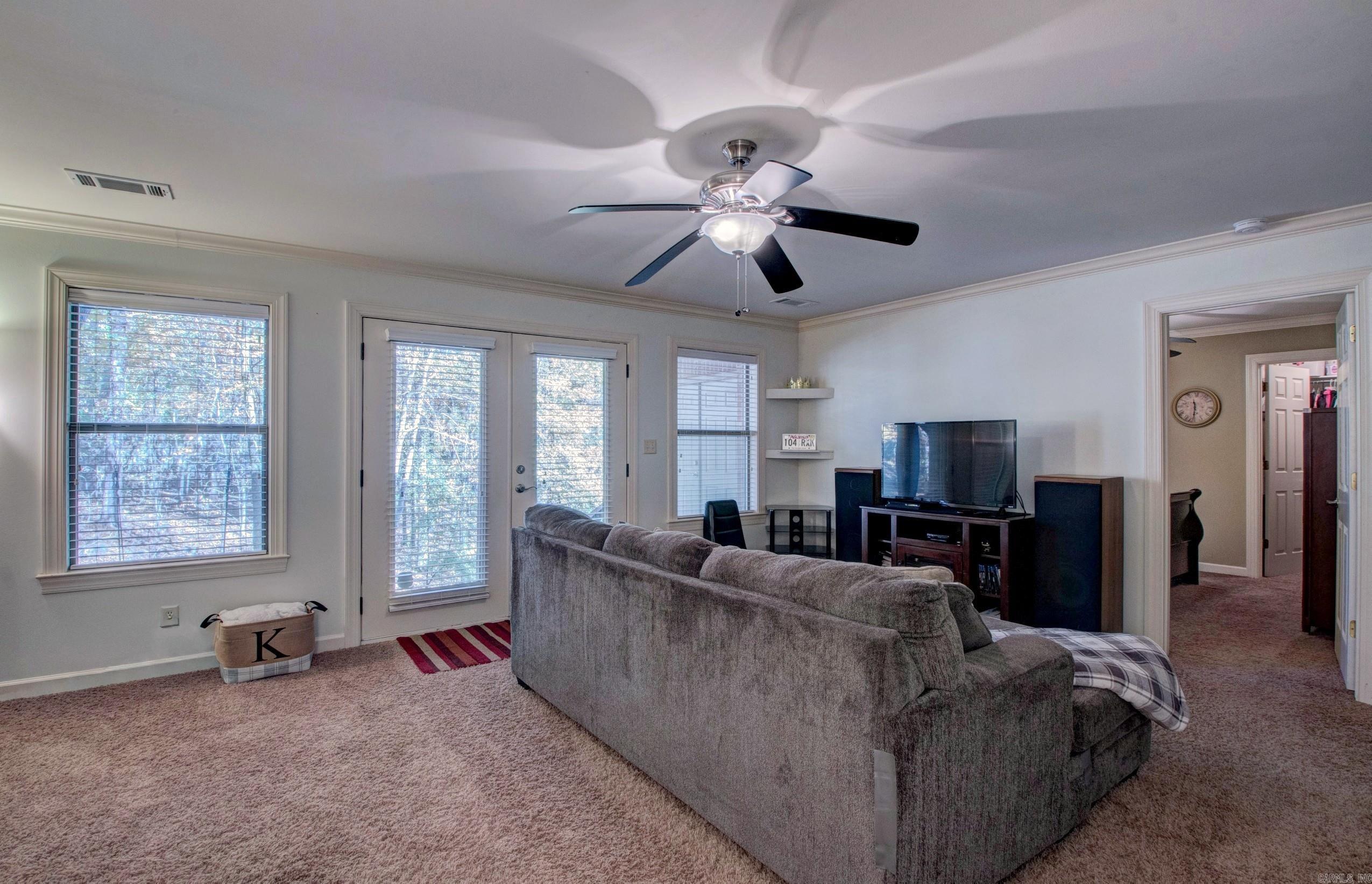 WOODLANDS EDGE - Residential