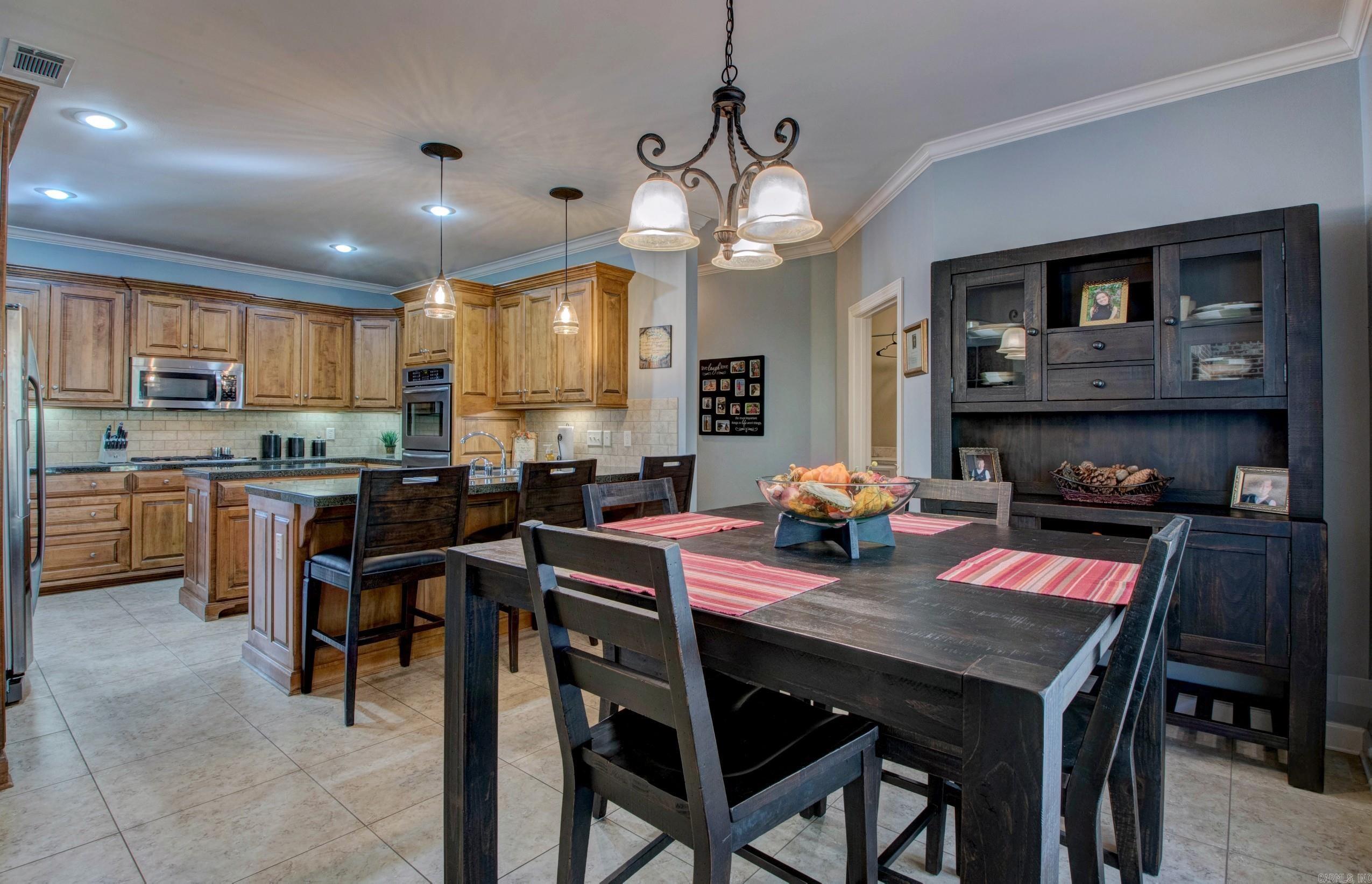 WOODLANDS EDGE - Residential