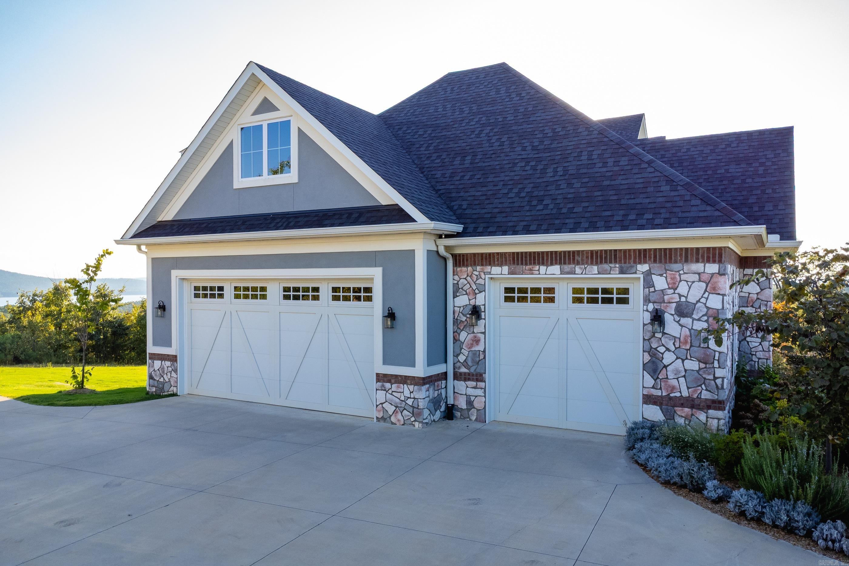 WATERVIEW ESTATES - Residential