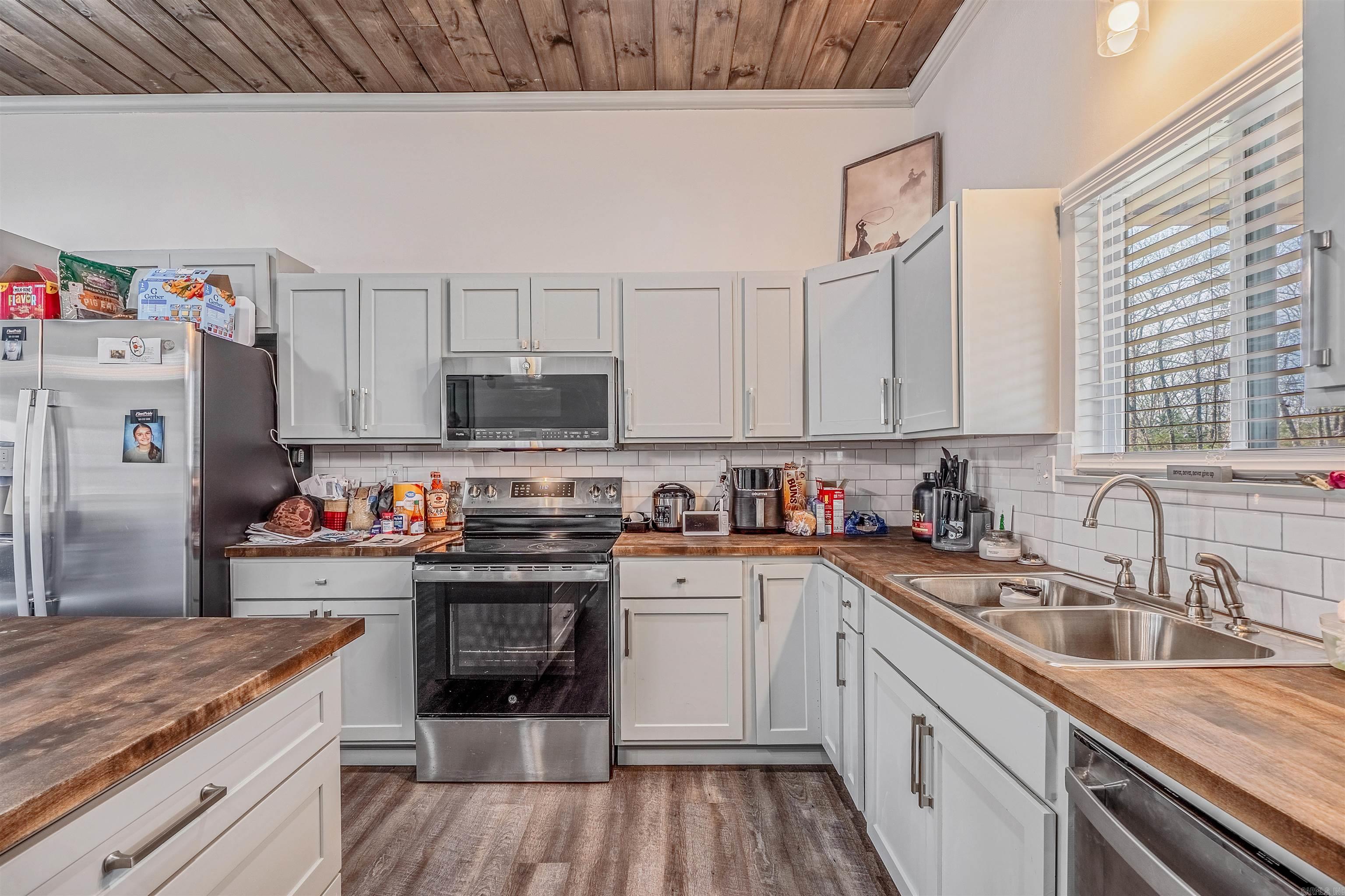 CABOT LINE ACRES - Residential