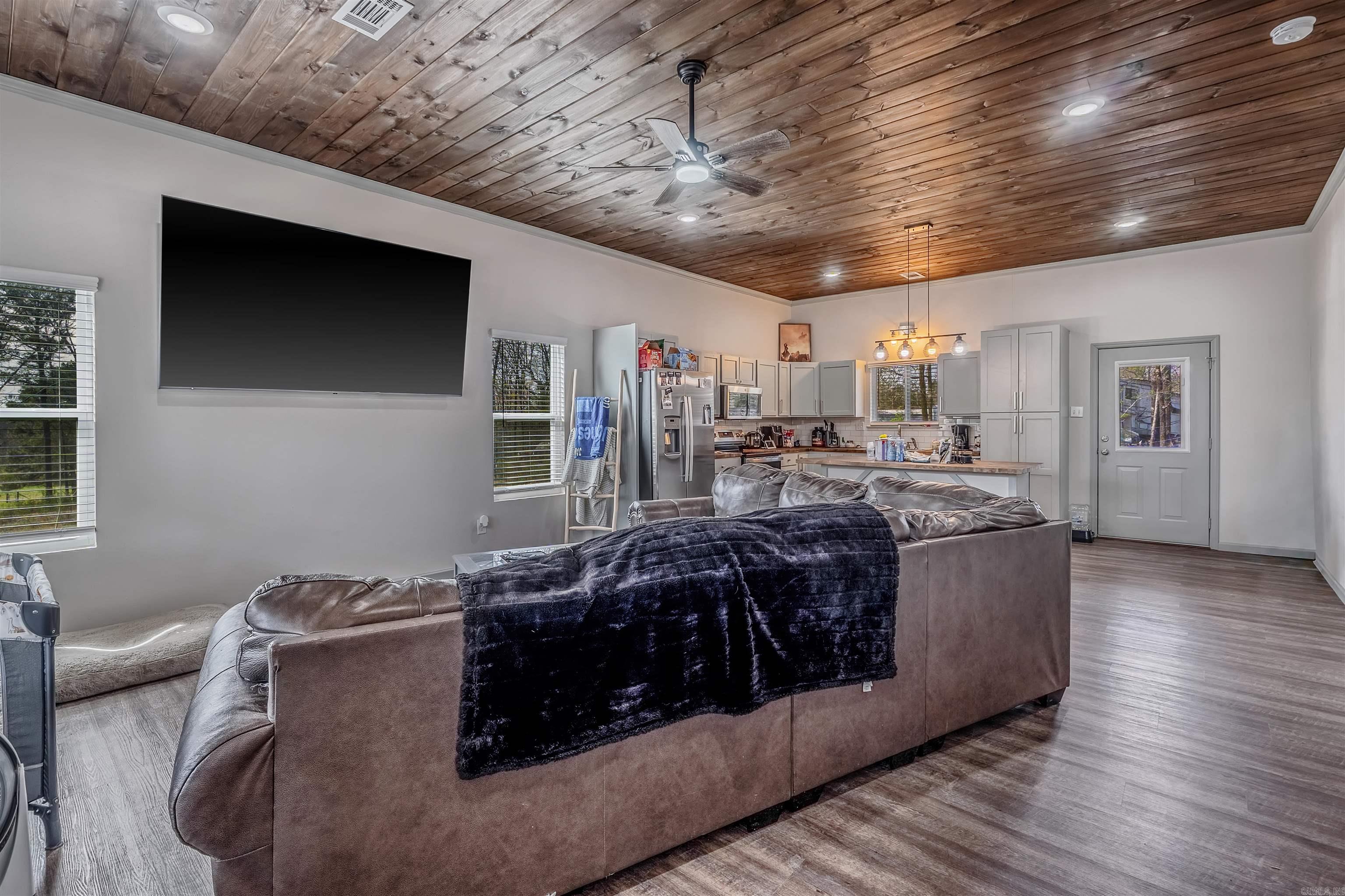 CABOT LINE ACRES - Residential