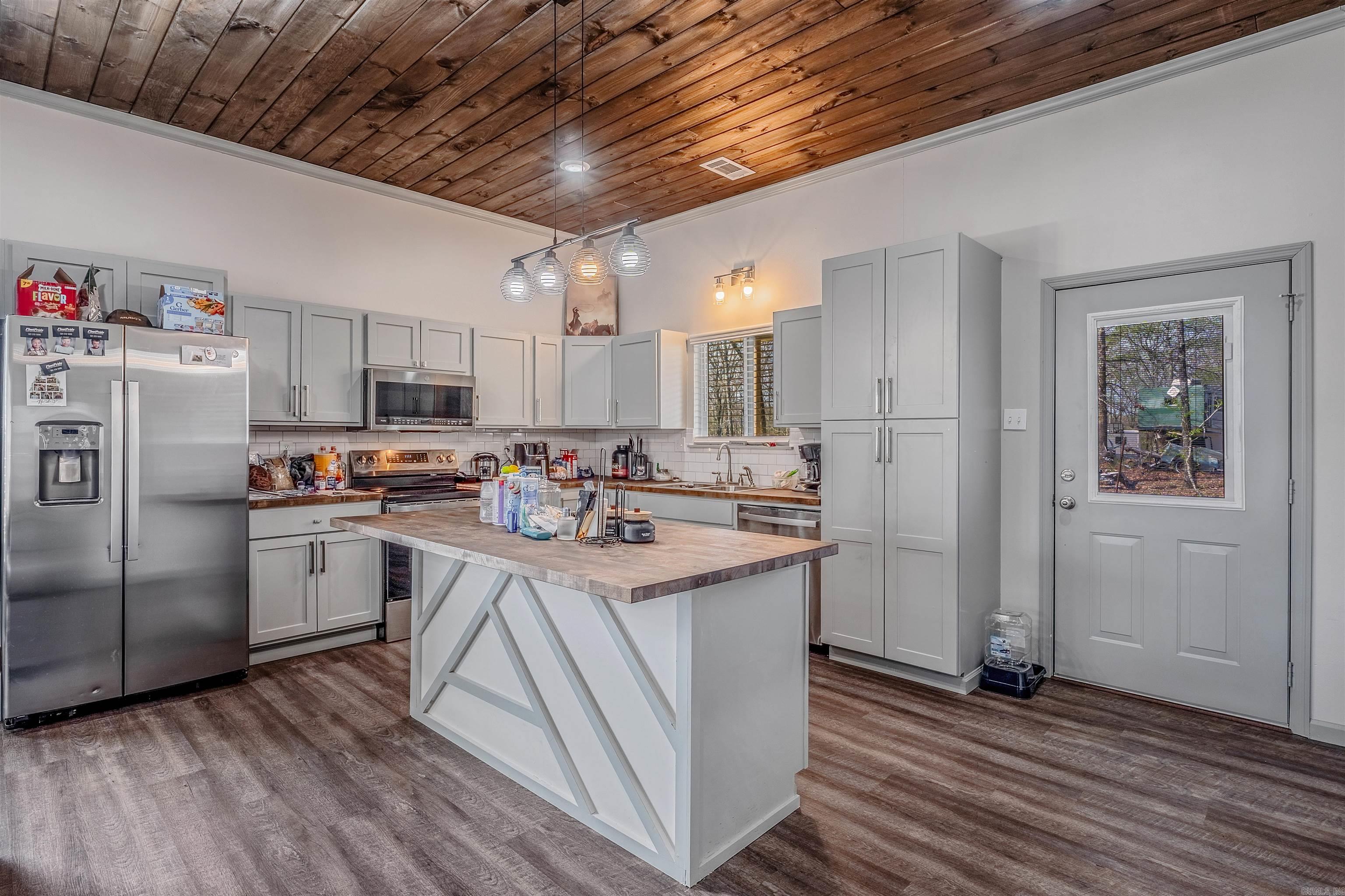 CABOT LINE ACRES - Residential