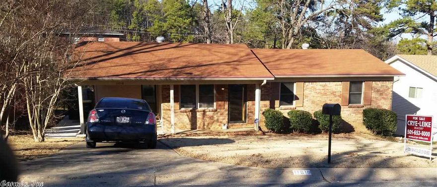 Cute starter home with 3 bedrooms and 2 baths, hardwood floors throughout except vinyl in kitchen, fenced back yard, outside storage building connected to carport. New roof in 2010. Come and see before it's gone!!