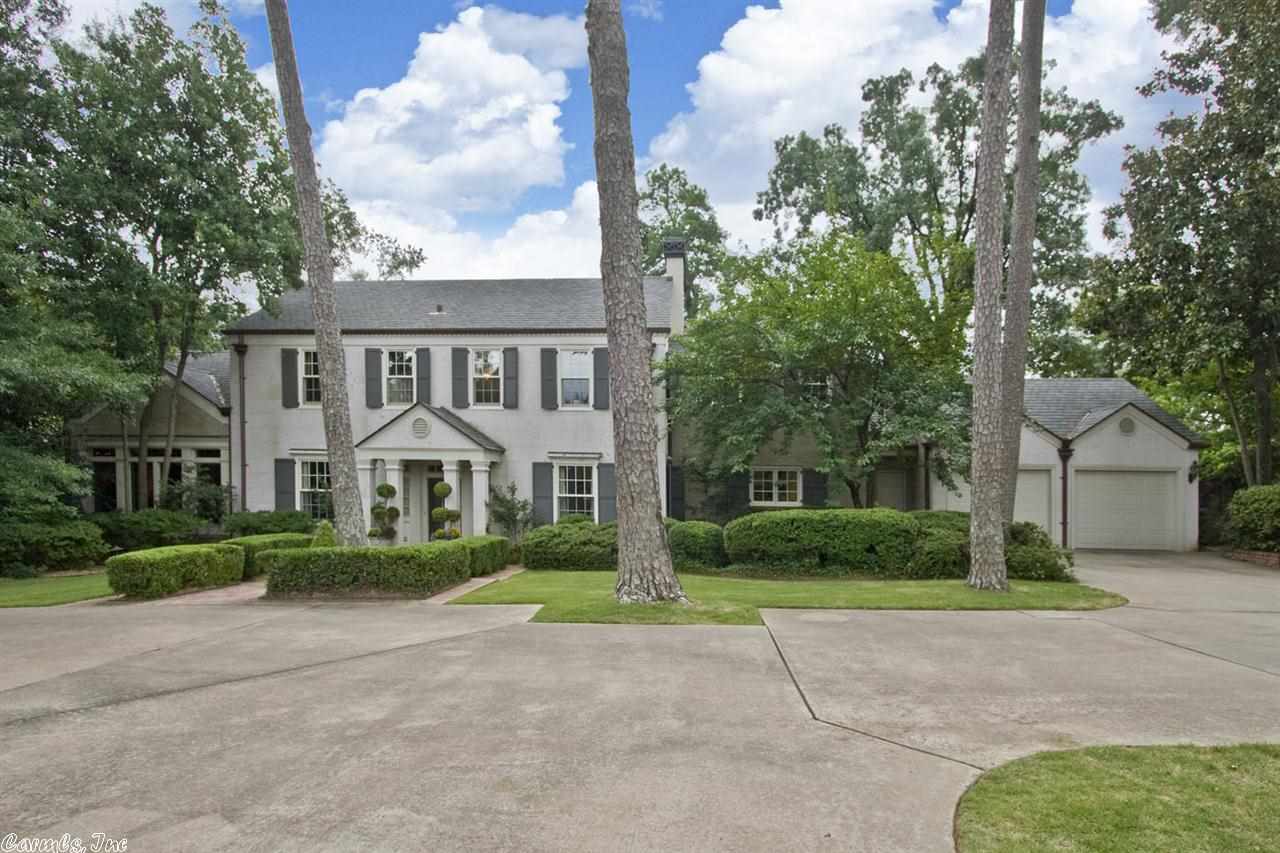 Beautiful Edgehill home situated on an estate size lot with exquisite pool and outdoor entertainment areas. This home has been lovingly renovated and expanded with attention to every detail. Exceptional quality and design with the perfect proportions make this home ideal for the best in Heights living and entertaining friends. The family living quarters are spacious with a luxurious master suite located on the main ground floor level. THERE IS FULL GUEST/pool HOUSE w/ additional bedrm and bath approx. 697sf