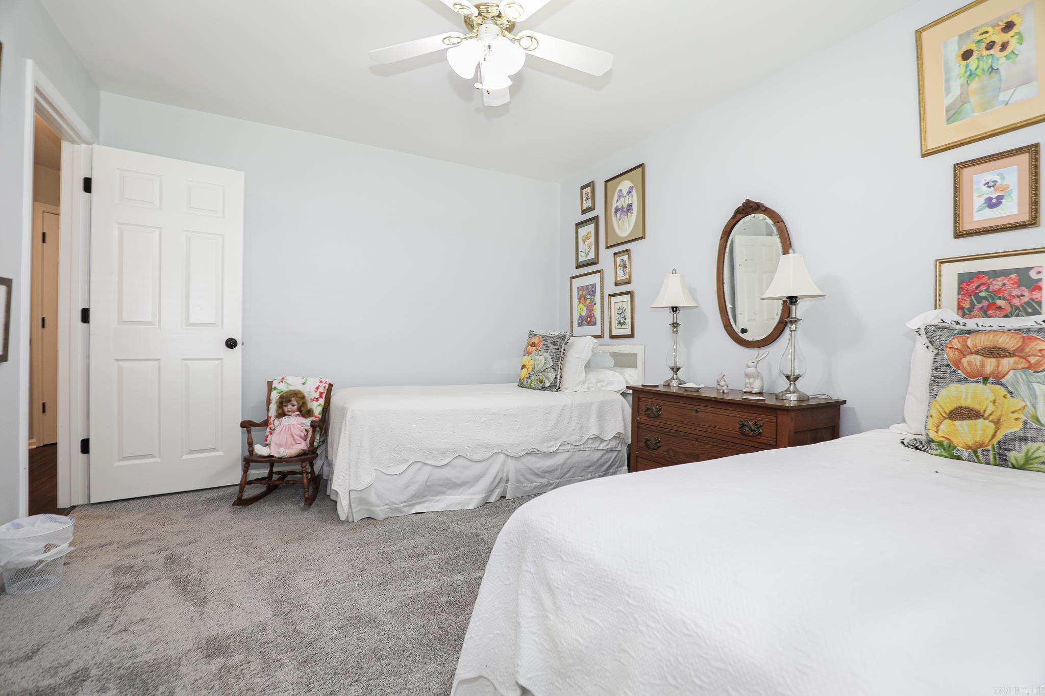 ROLLING BROOK - Residential