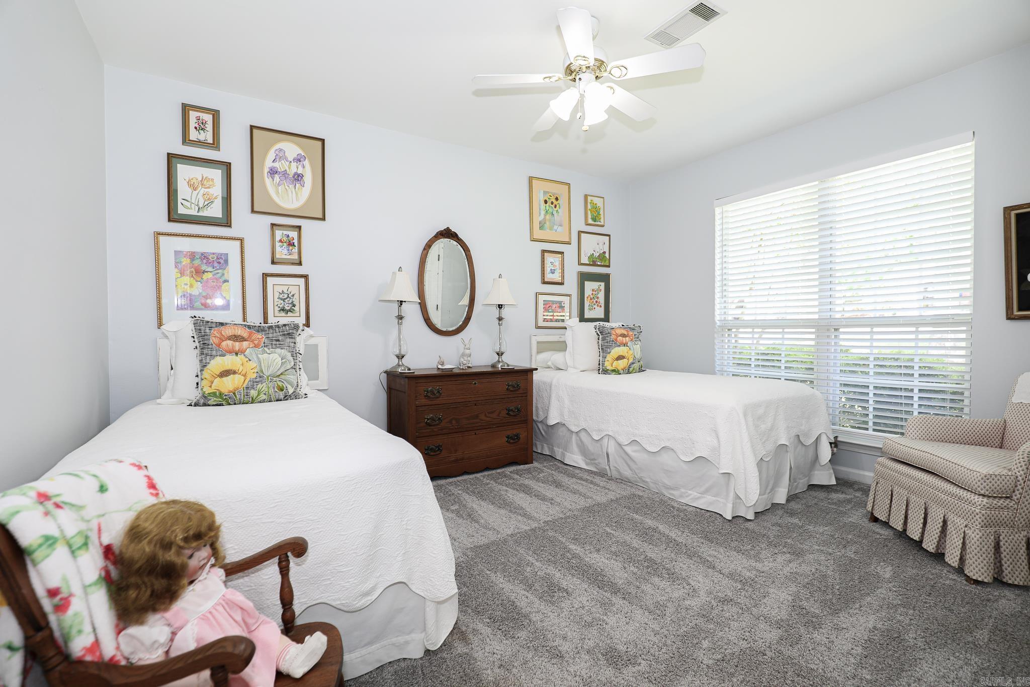 ROLLING BROOK - Residential