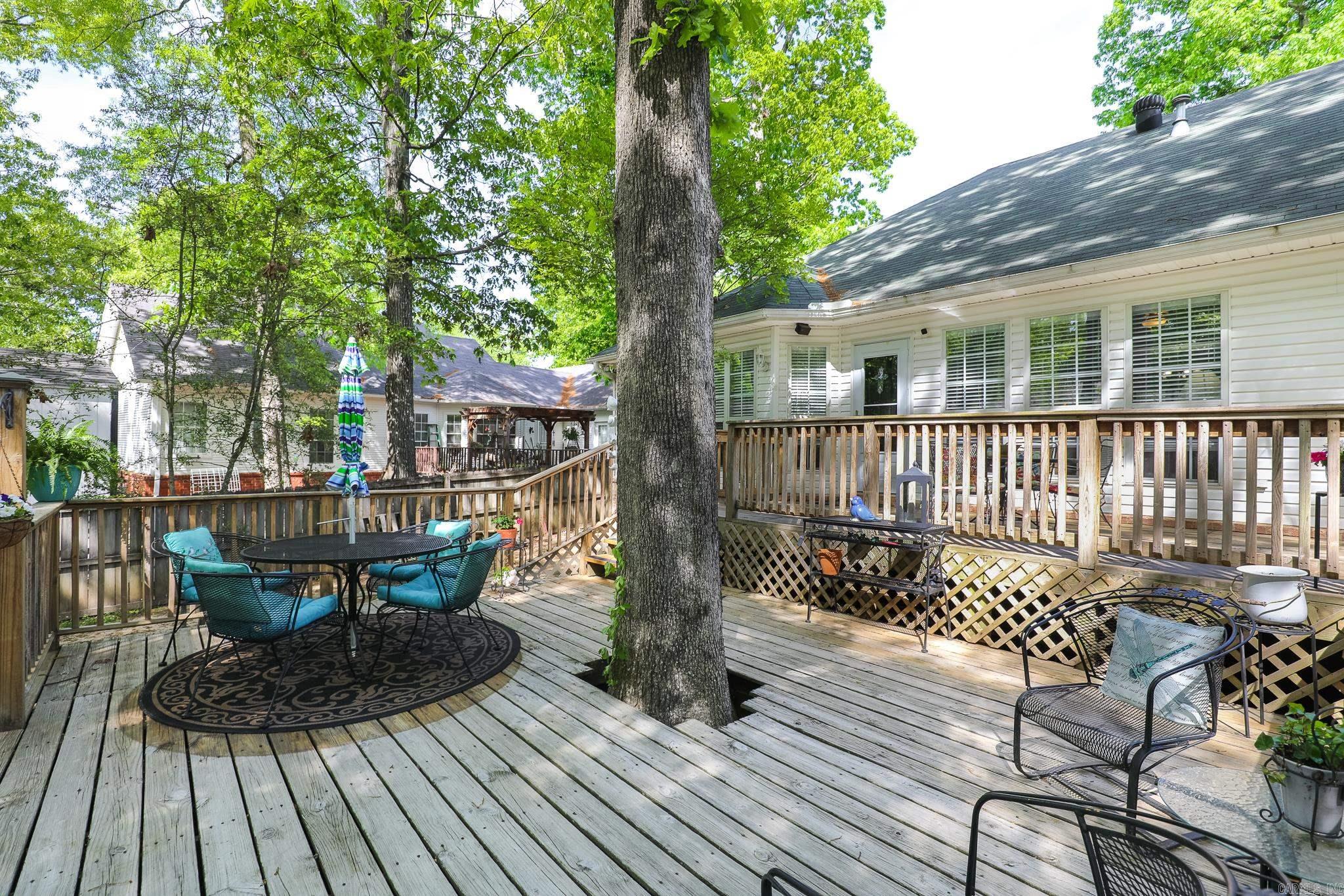 ROLLING BROOK - Residential