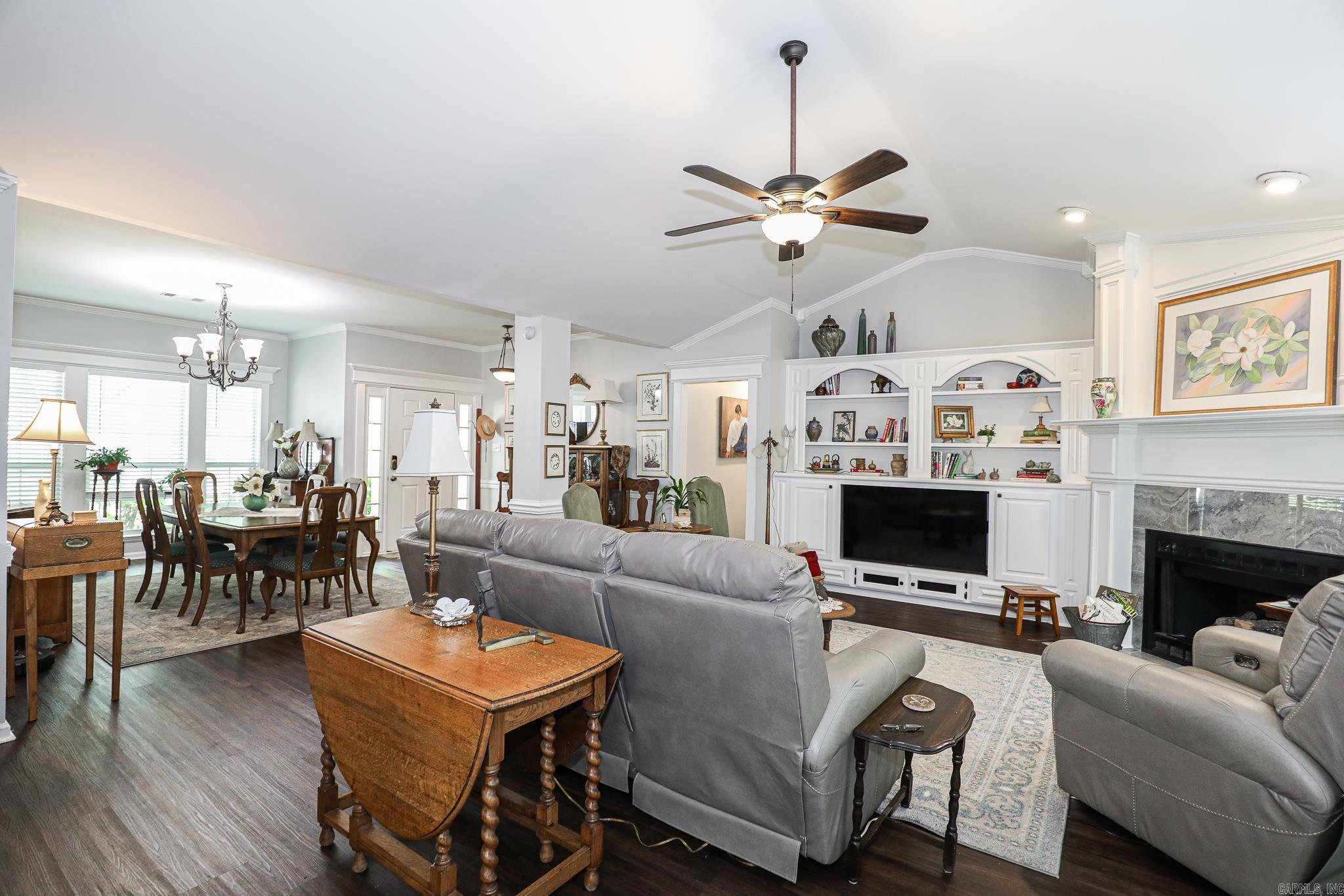 ROLLING BROOK - Residential