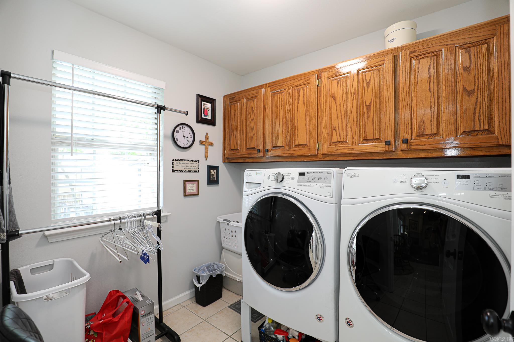 ROLLING BROOK - Residential