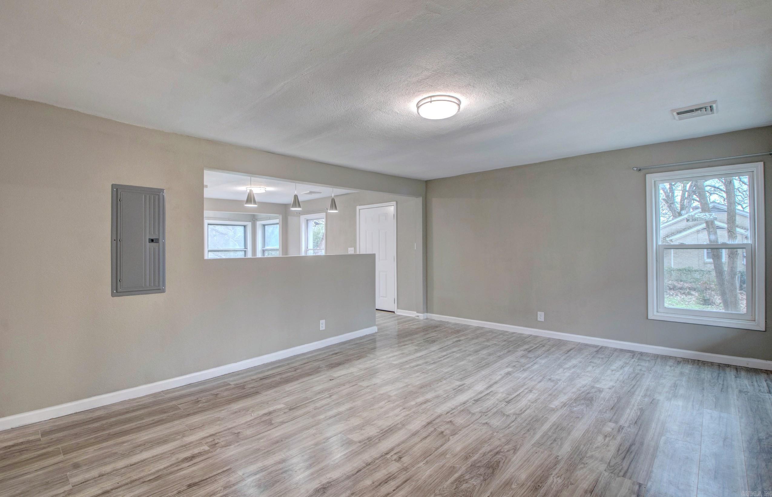 MASSIE WEST - Residential