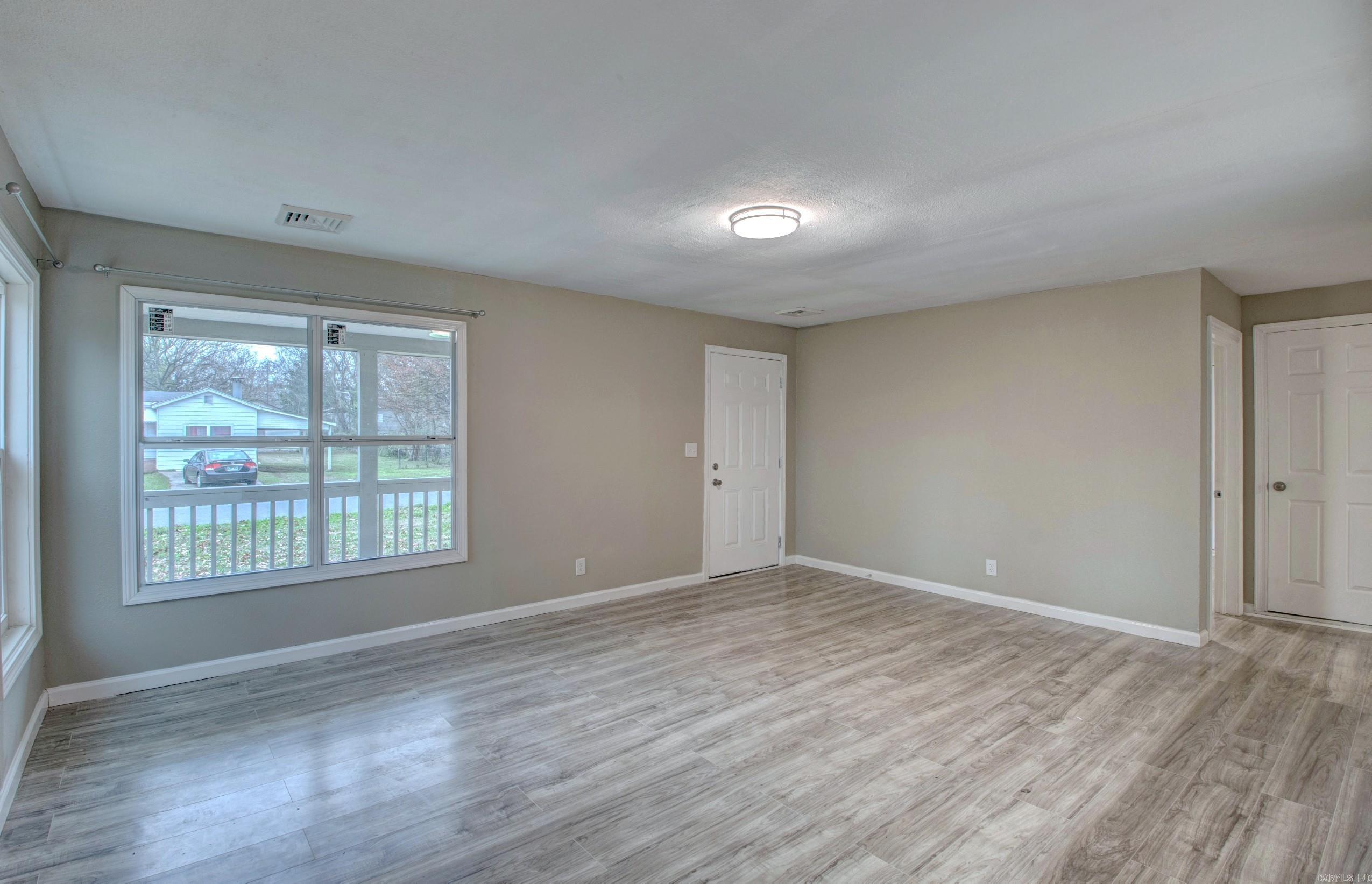 MASSIE WEST - Residential