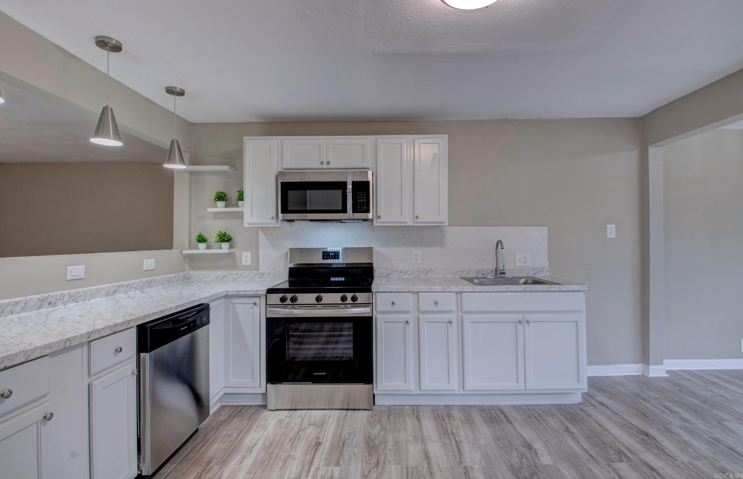 MASSIE WEST - Residential