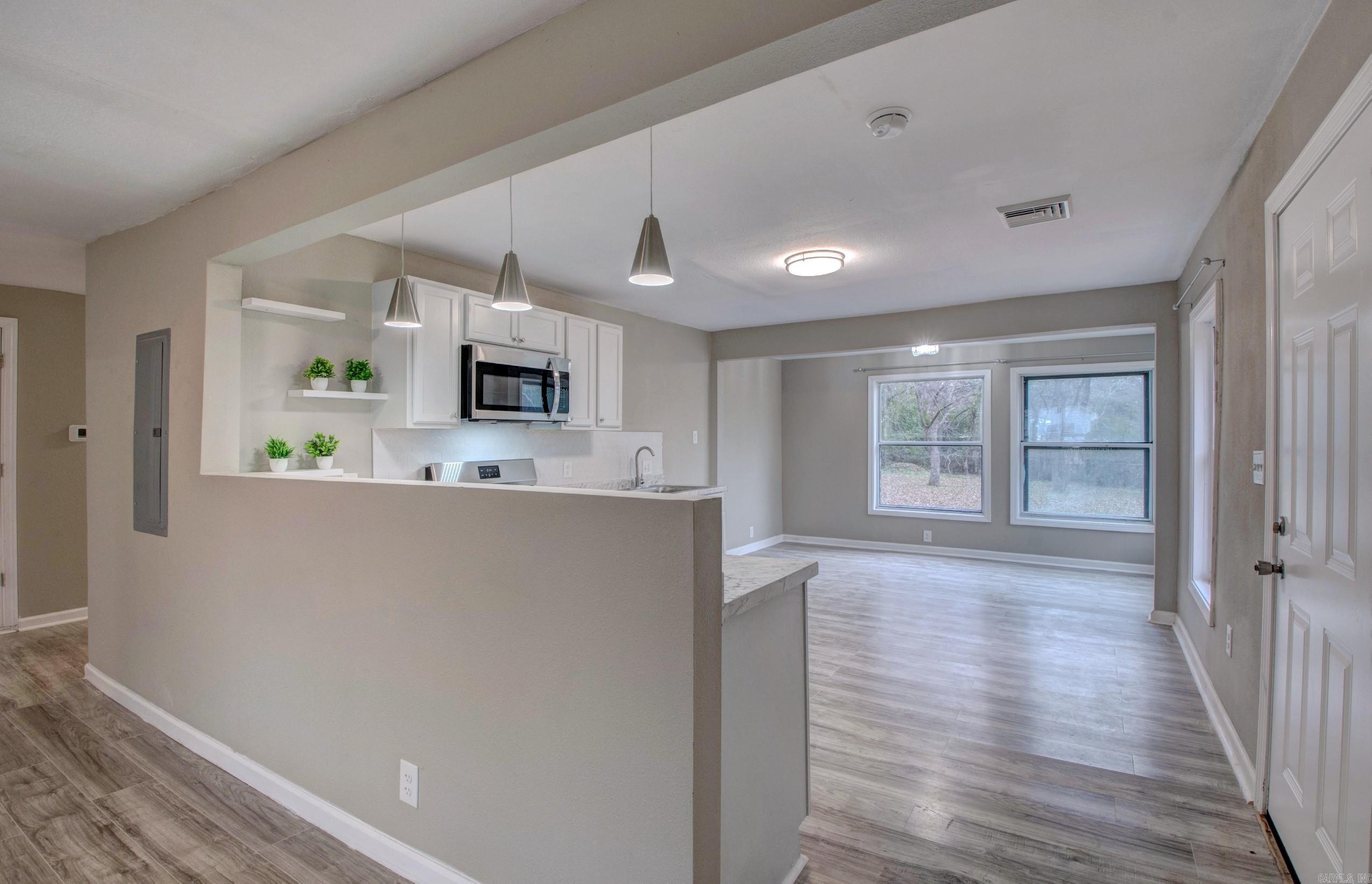 MASSIE WEST - Residential